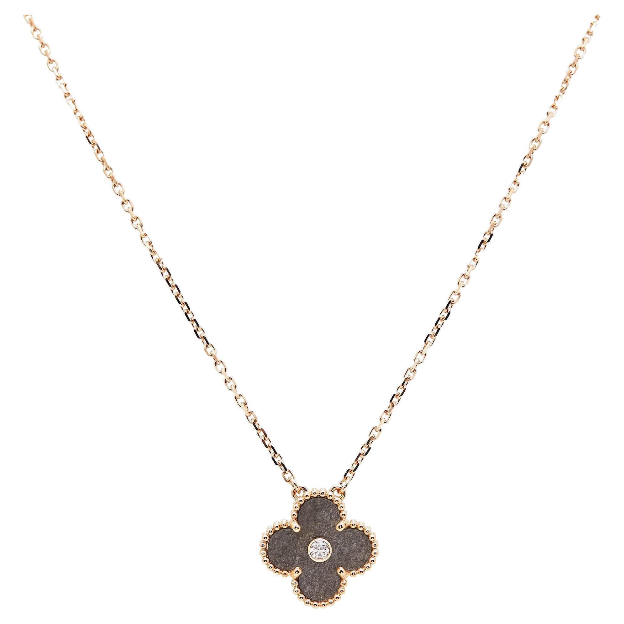 Van Cleef & Arpels Vintage Alhambra Obsidian DIamond 18k Rose Gold Necklace For Sale