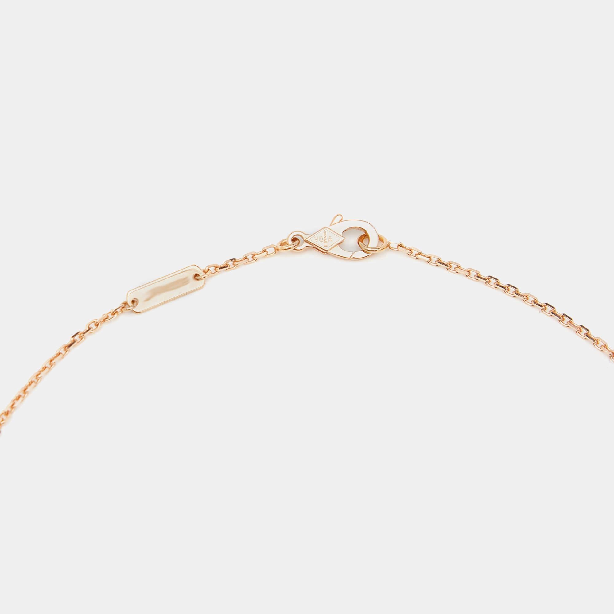 Van Cleef Arpels Vintage Alhambra Obsidian Diamond 18kGold 2023 Holiday Necklace For Sale 1