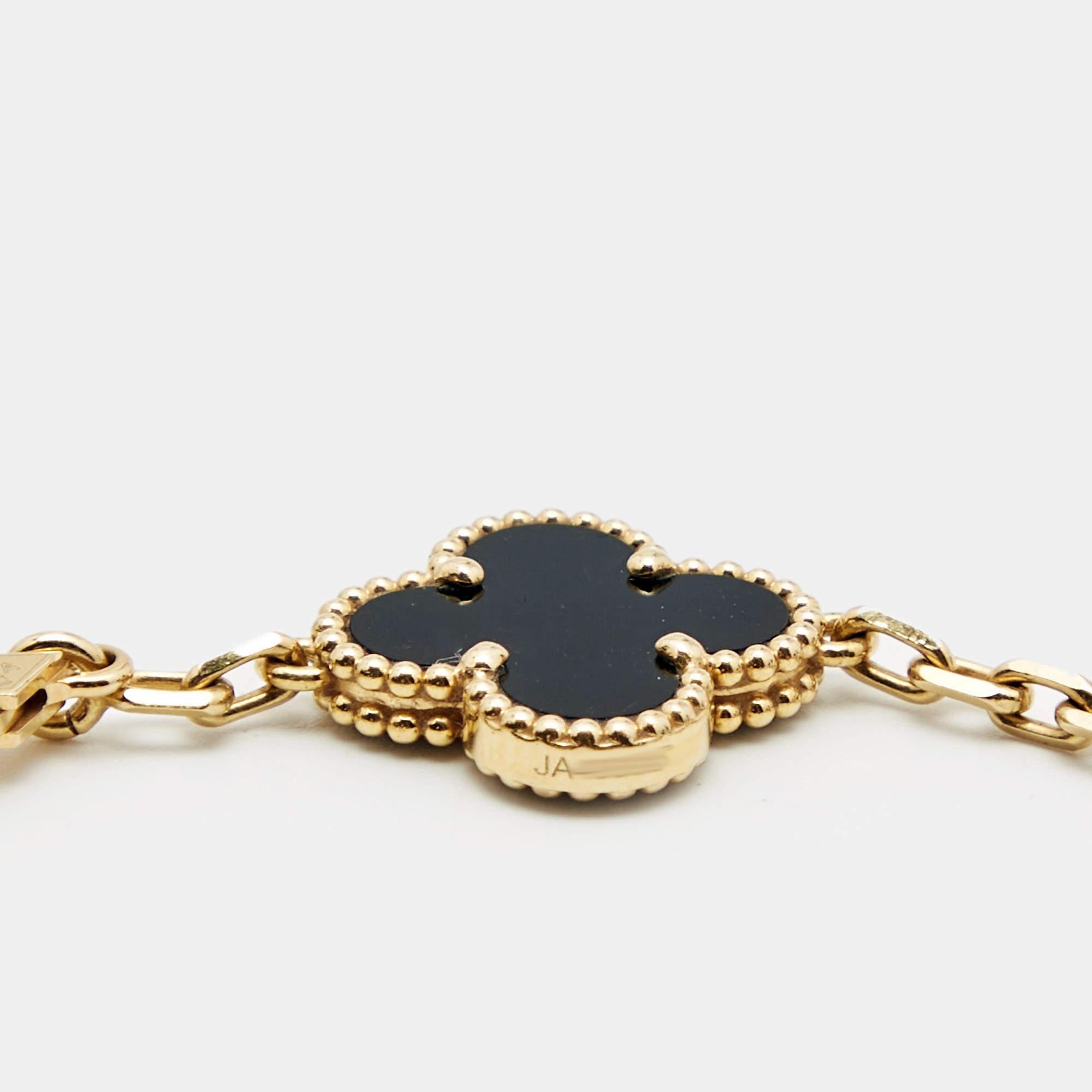 Contemporary Van Cleef & Arpels Vintage Alhambra Onyx 10 Motif 18k Yellow Gold Necklace