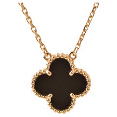 Van Cleef & Arpels Collana Vintage Alhambra con Onice in oro giallo 18 carati