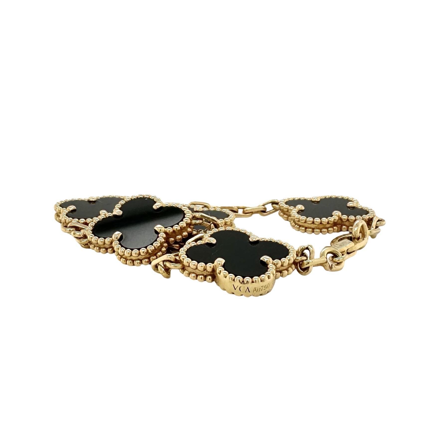 Marke: Van Cleef & Arpels
Modellname: Vintage Alhambra
MATERIAL: Gelbgold
Metallreinheit: 18k
Steine: Schwarzer Onyx
Länge: 8 Zoll
Jahr: 2022
Enthält: VCA-Quittung