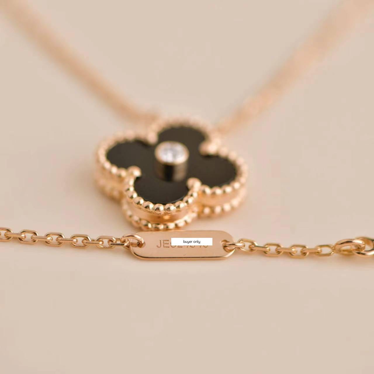 Van Cleef & Arpels Vintage Alhambra Onyx Rose Gold 2016 Holiday Pendant Necklace For Sale 1