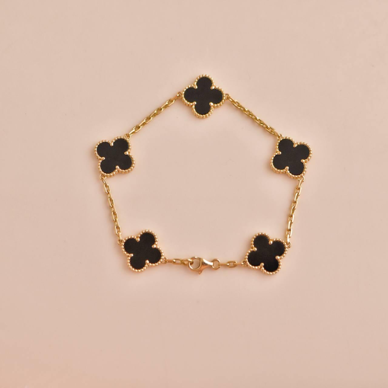 Uncut Van Cleef & Arpels Vintage Alhambra Onyx Yellow Gold Bracelet