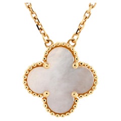 van cleef lariat Van Cleef
Arpels Vintage Alhambra Pendant Necklace 18K Yellow Gold and Mother