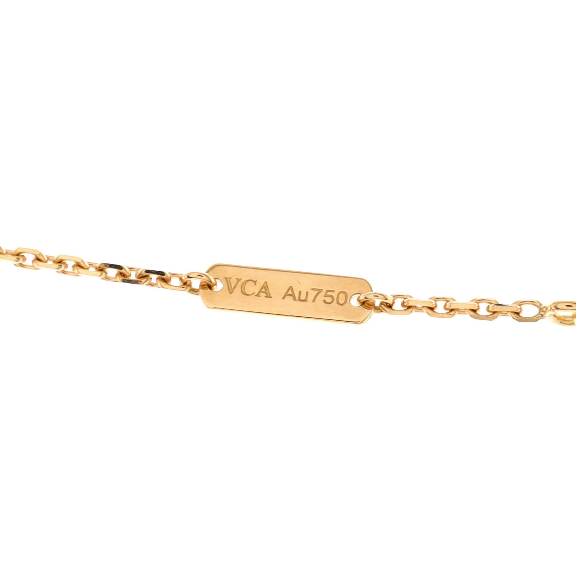 Van Cleef & Arpels Vintage Alhambra-Halskette mit Anhänger aus 18 Karat Gelbgold Damen
