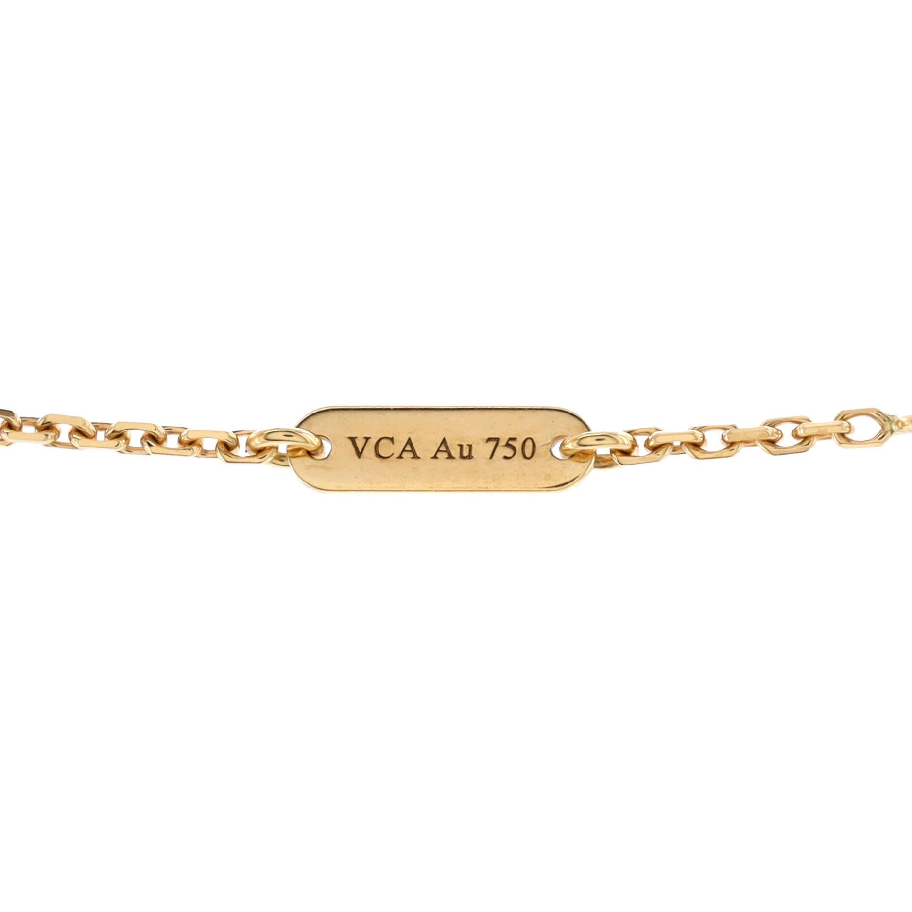 Van Cleef & Arpels Vintage Alhambra-Halskette mit Anhänger aus 18 Karat Gelbgold 1