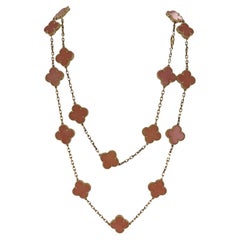 Van Cleef & Arpels Vintage Alhambra Rosa Opal 20 Motiv Halskette aus 18 Karat Gelbgold