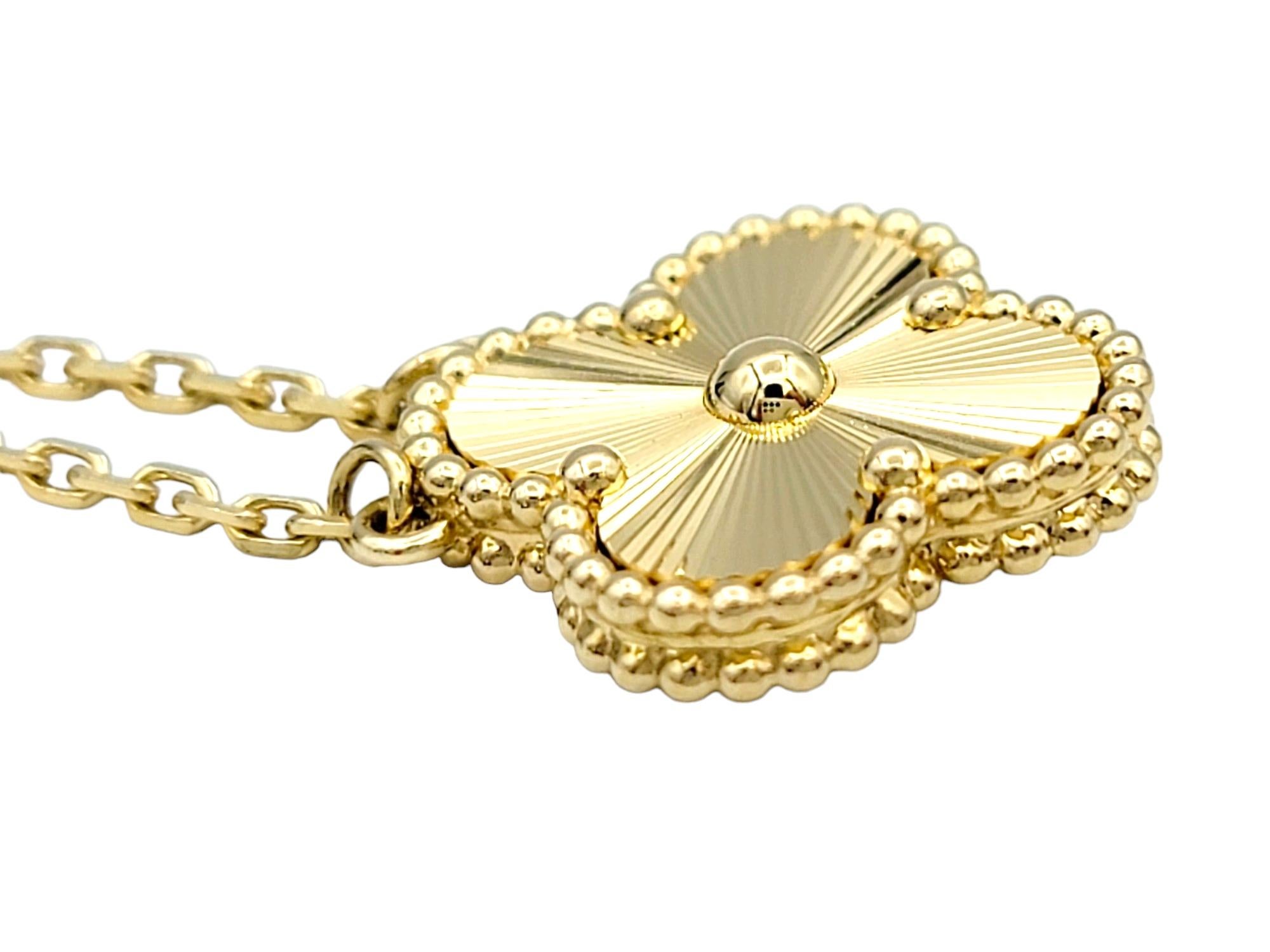 Contemporary Van Cleef & Arpels Vintage Alhambra Quatrefoil Pendant Necklace in 18 Karat Gold