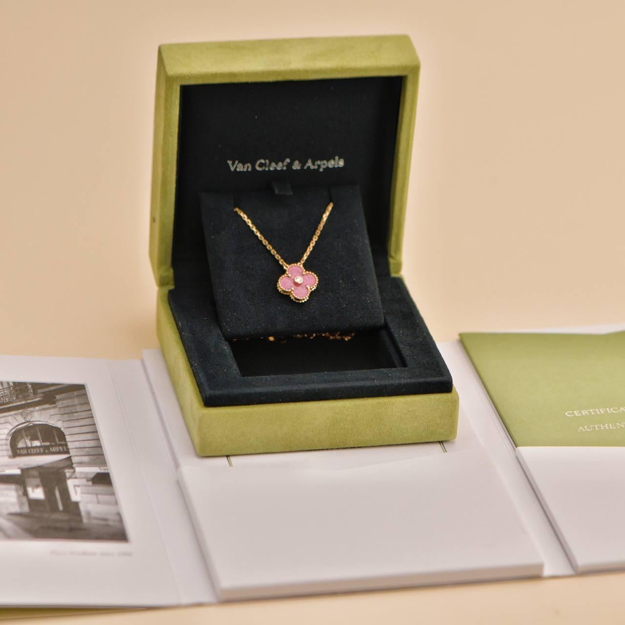 SKU	33301513
Comes With	Full Set (Box + Card)
Date	2021
Model	VCARP7TD00
Serial Number	JC******
Metal	18k Rose Gold
Stones	Diamond
Total Diamond Weight	0.05ct approx
Weight	Approximately 6.1 g
Length	Approximately 42 cm
Width	Approximately 1.5