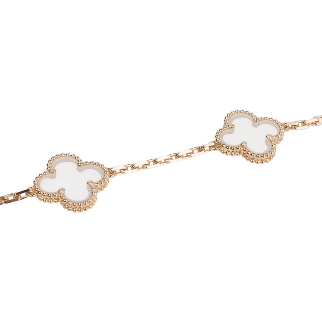 Van Cleef & Arpels Bracelet rare vintage Alhambra en or jaune et cristal de roche 1