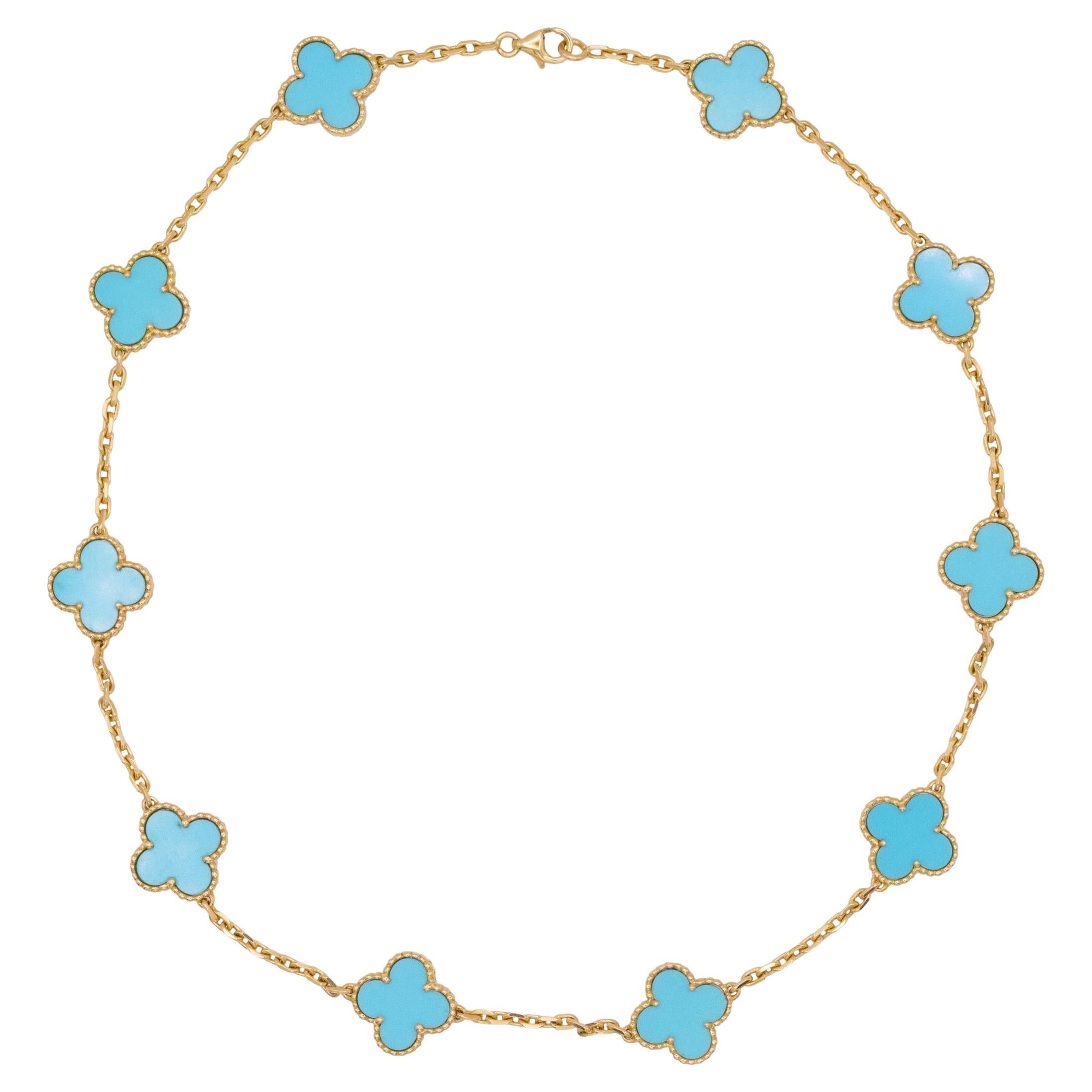 Van Cleef & Arpels   Vintage Alhambra Turquoise 10 Motif
Collier. Ce collier comporte 10 motifs de trèfle en turquoise sertis dans de l'or jaune 18 carats. Signé VCA, Au750, Numéro de série : XXXXXXxx ;
Estampillé de la marque du fabricant et du