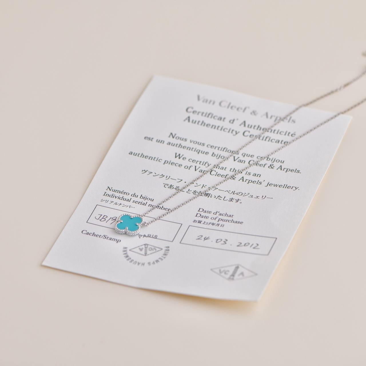 Van Cleef & Arpels Vintage Alhambra Turquoise 18K White Gold Pendant Necklace In Excellent Condition In Banbury, GB