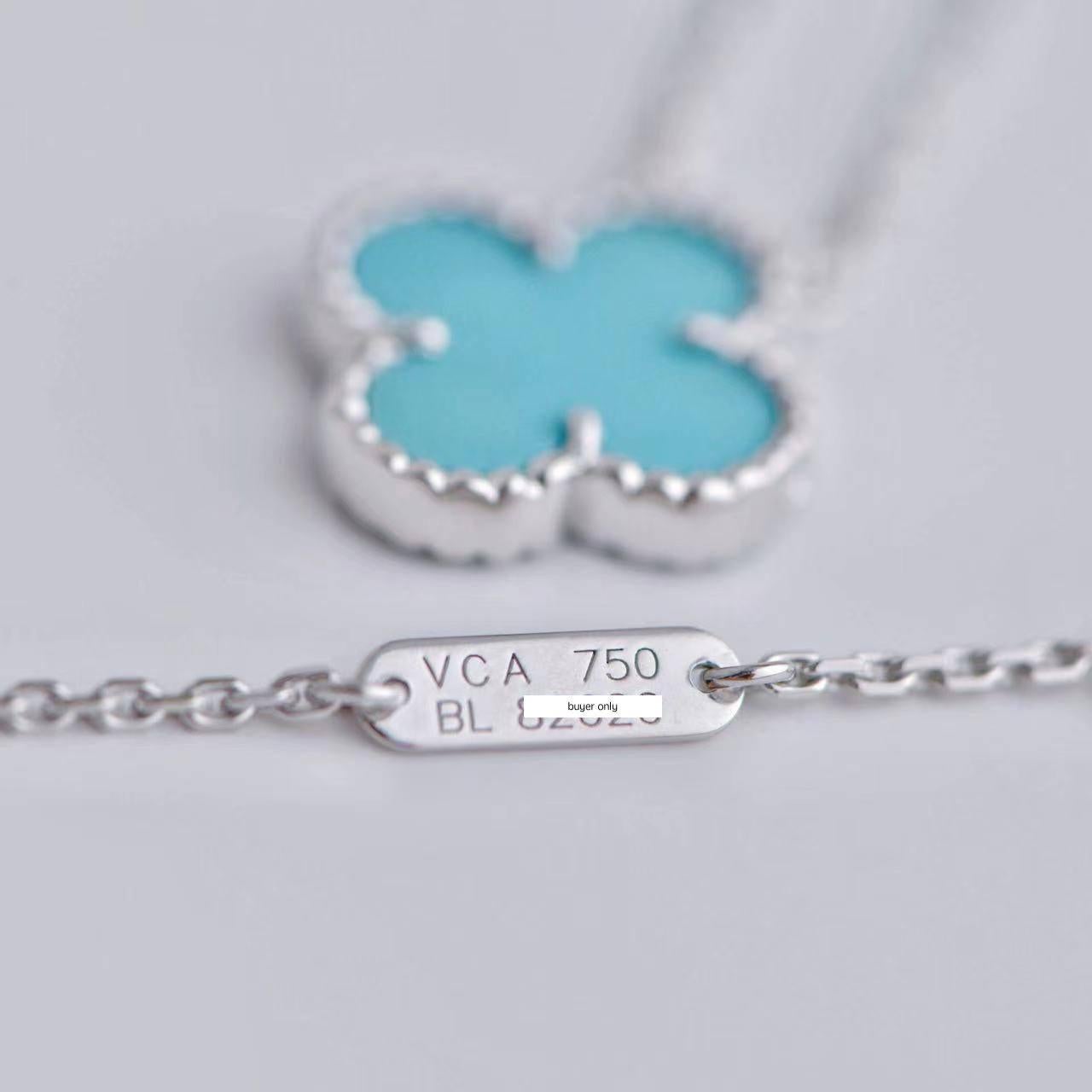 Women's or Men's Van Cleef & Arpels Vintage Alhambra Turquoise 18K White Gold Pendant Necklace