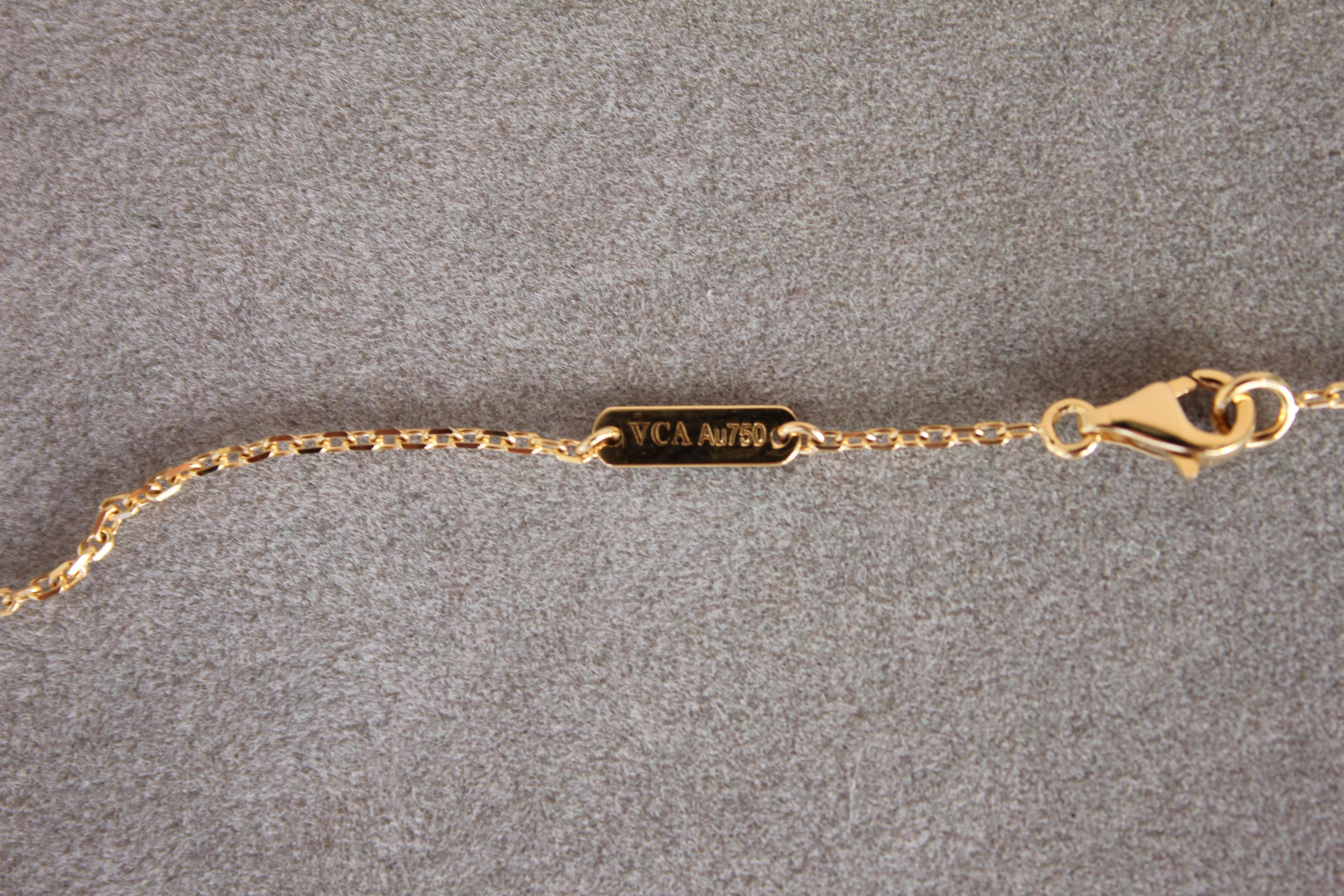 Van Cleef & Arpels Vintage Alhambra Turquoise 18K Yellow Gold Necklace Pendant 2