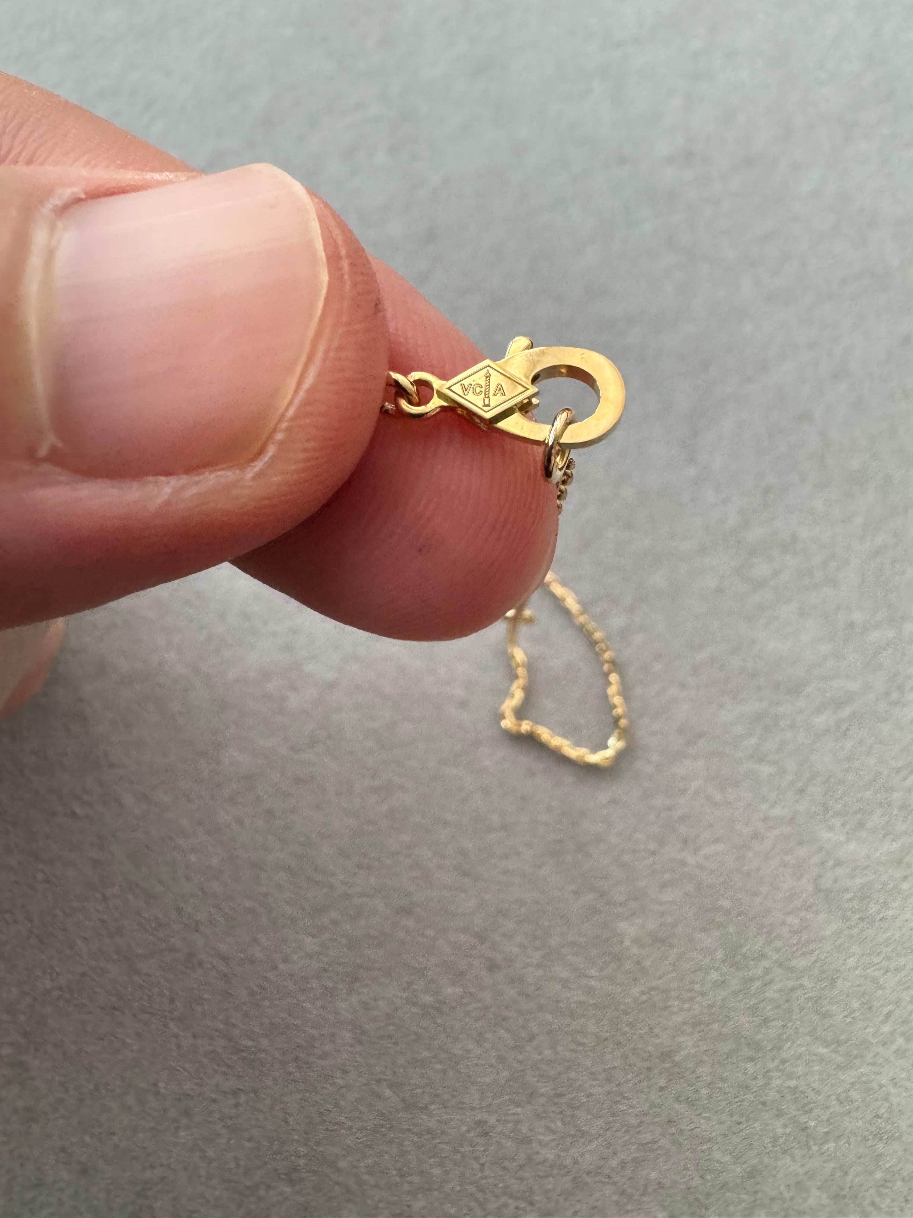 Van Cleef & Arpels Vintage Alhambra Turquoise 18K Yellow Gold Necklace Pendant 4