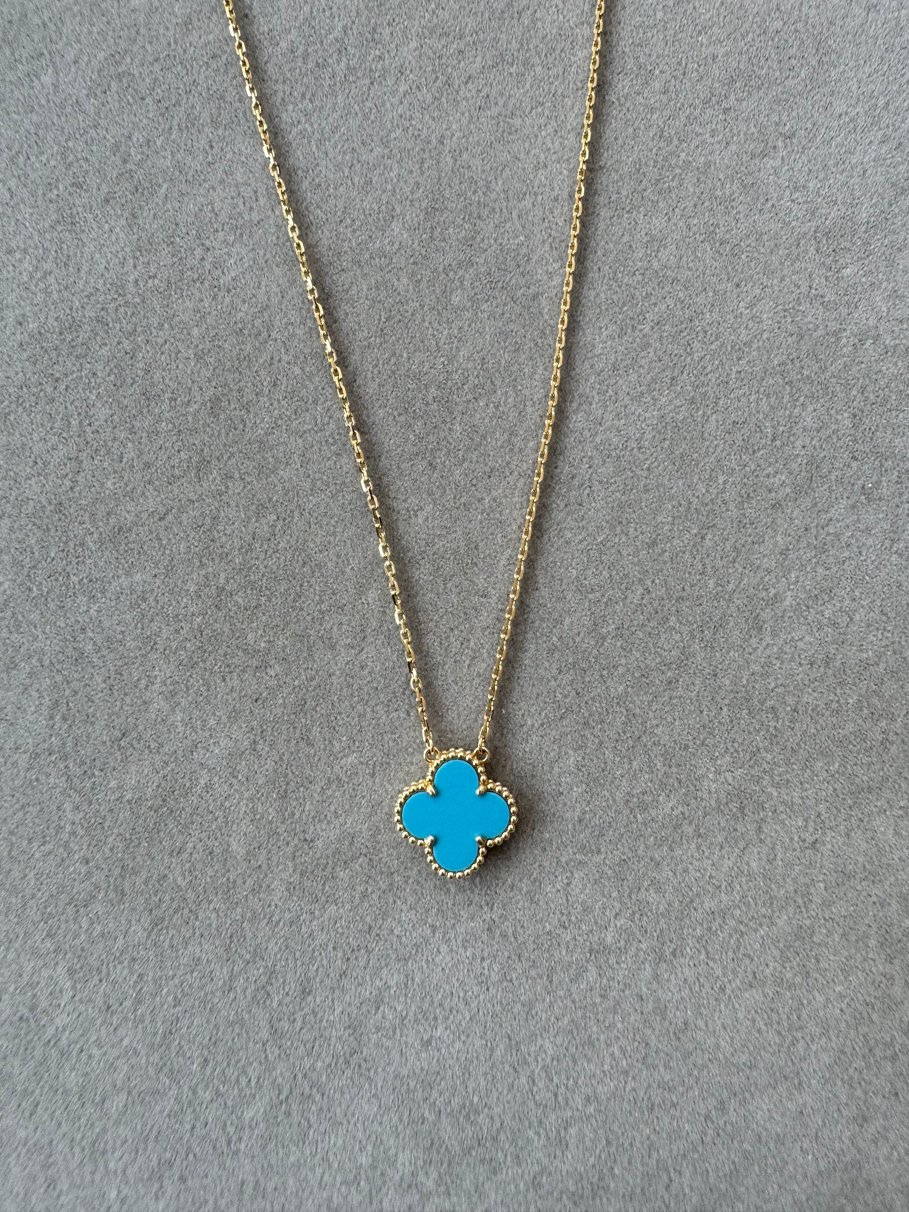 Modern Van Cleef & Arpels Vintage Alhambra Turquoise 18K Yellow Gold Necklace Pendant