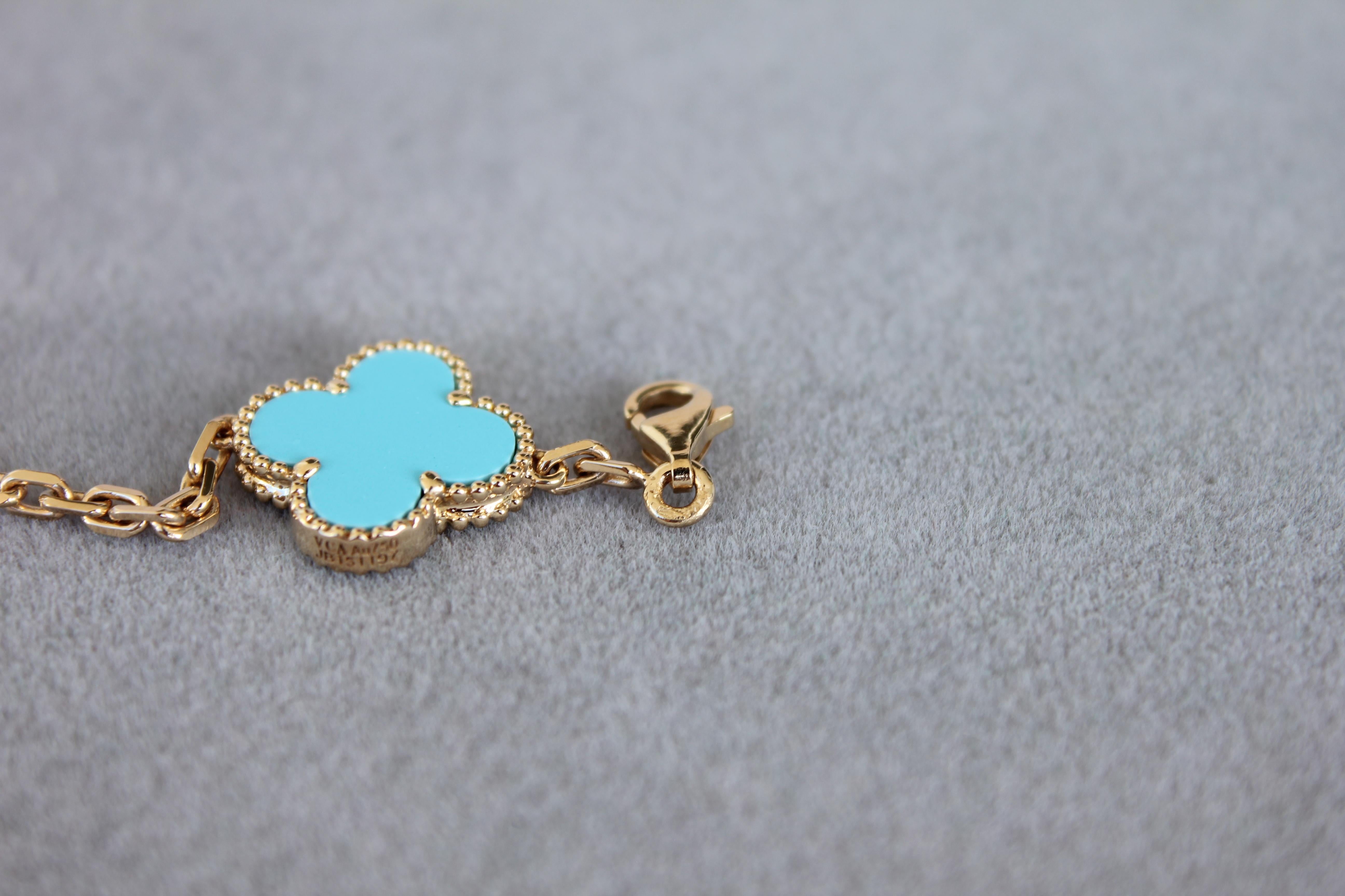 Van Cleef & Arpels Vintage Alhambra Turquoise 18K Yellow Gold Rare Bracelet 5