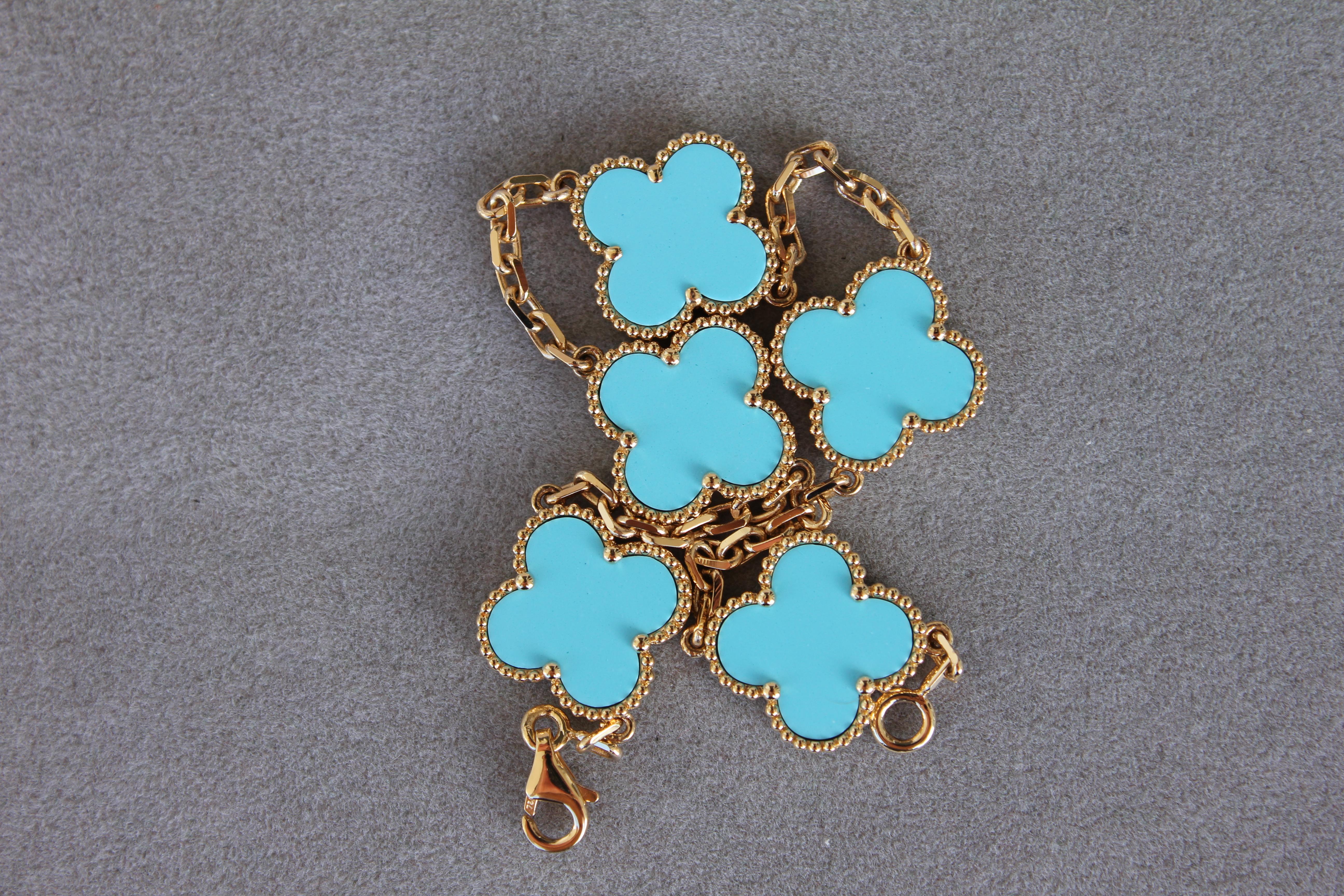 Women's or Men's Van Cleef & Arpels Vintage Alhambra Turquoise 18K Yellow Gold Rare Bracelet