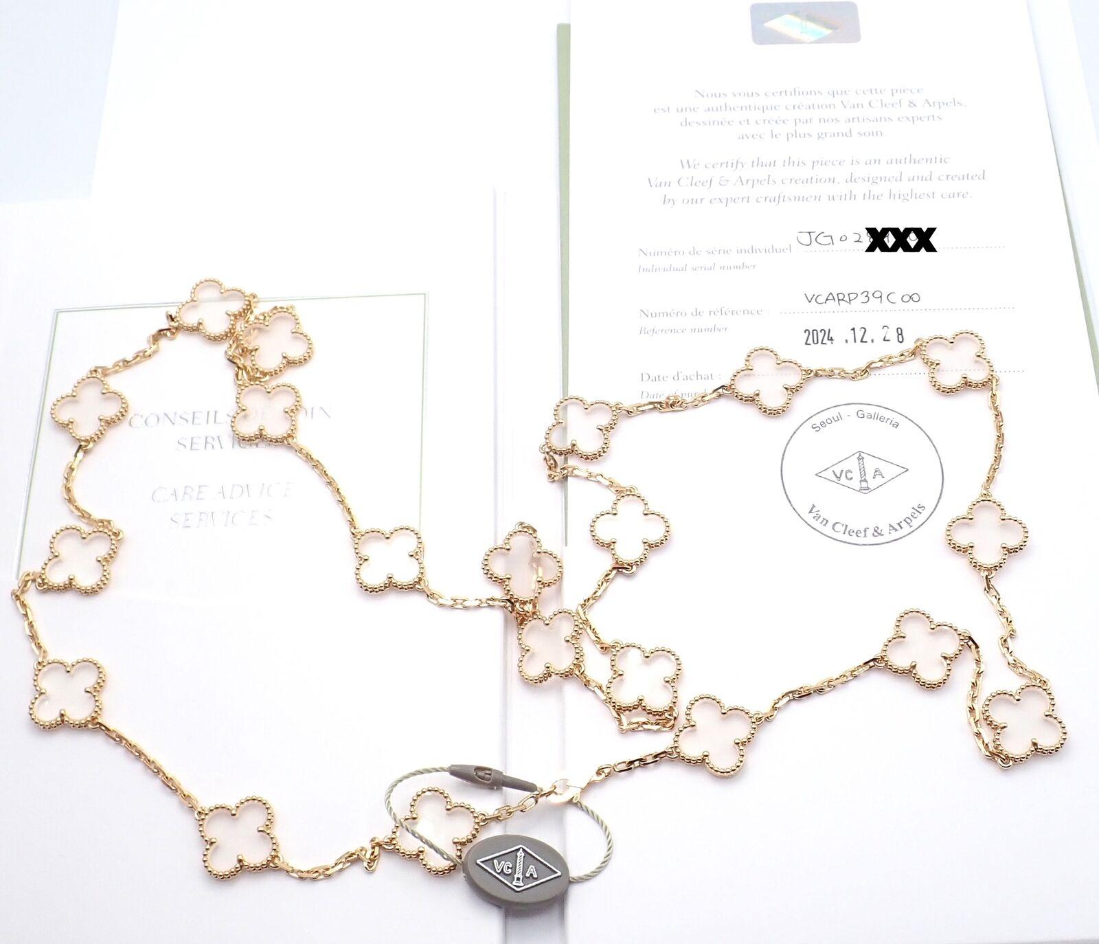 Van Cleef & Arpels Collana vintage Alhambra con venti motivi in cristallo di rocca e oro in vendita 7