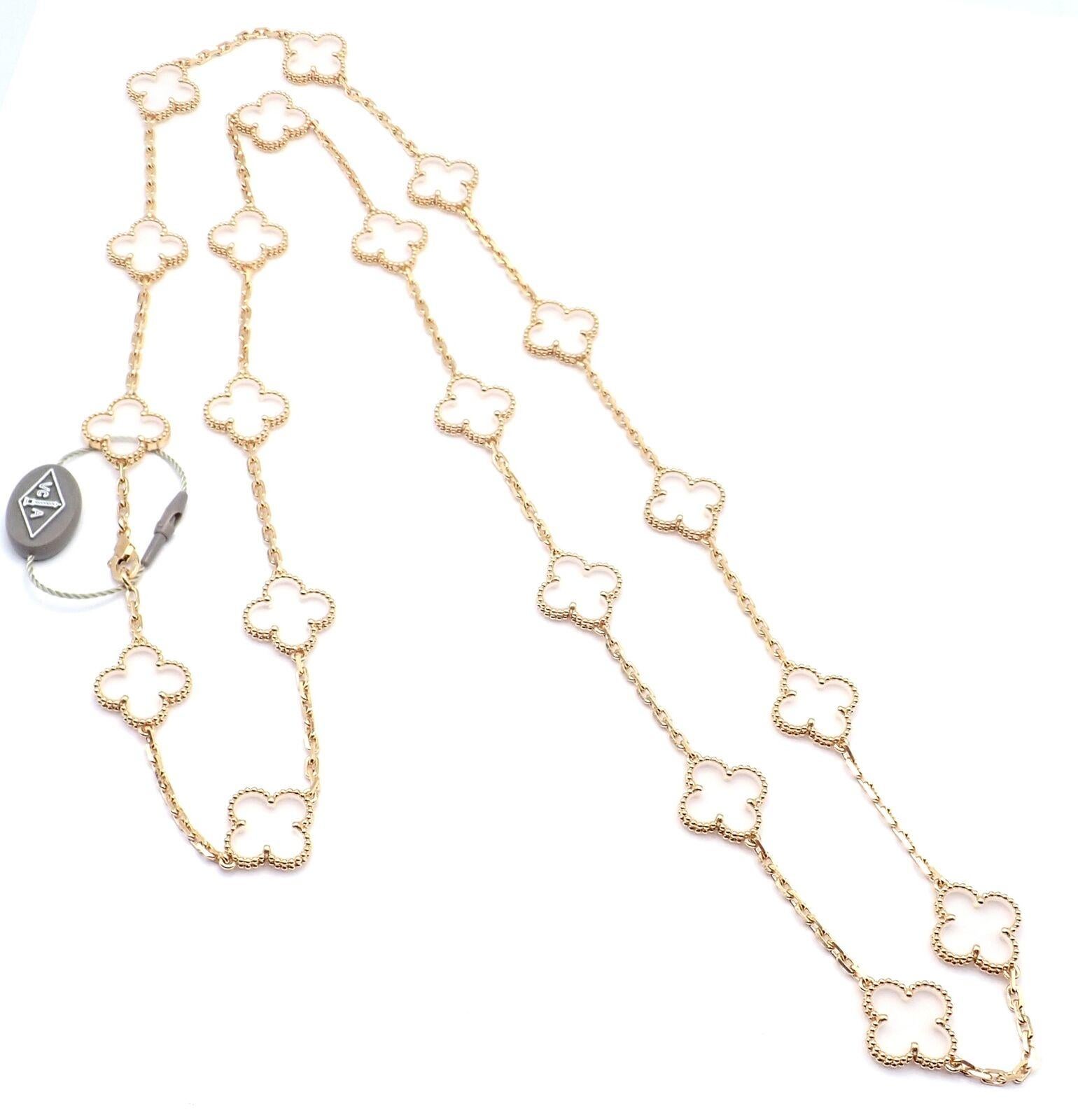 Van Cleef & Arpels Collana vintage Alhambra con venti motivi in cristallo di rocca e oro in vendita 3
