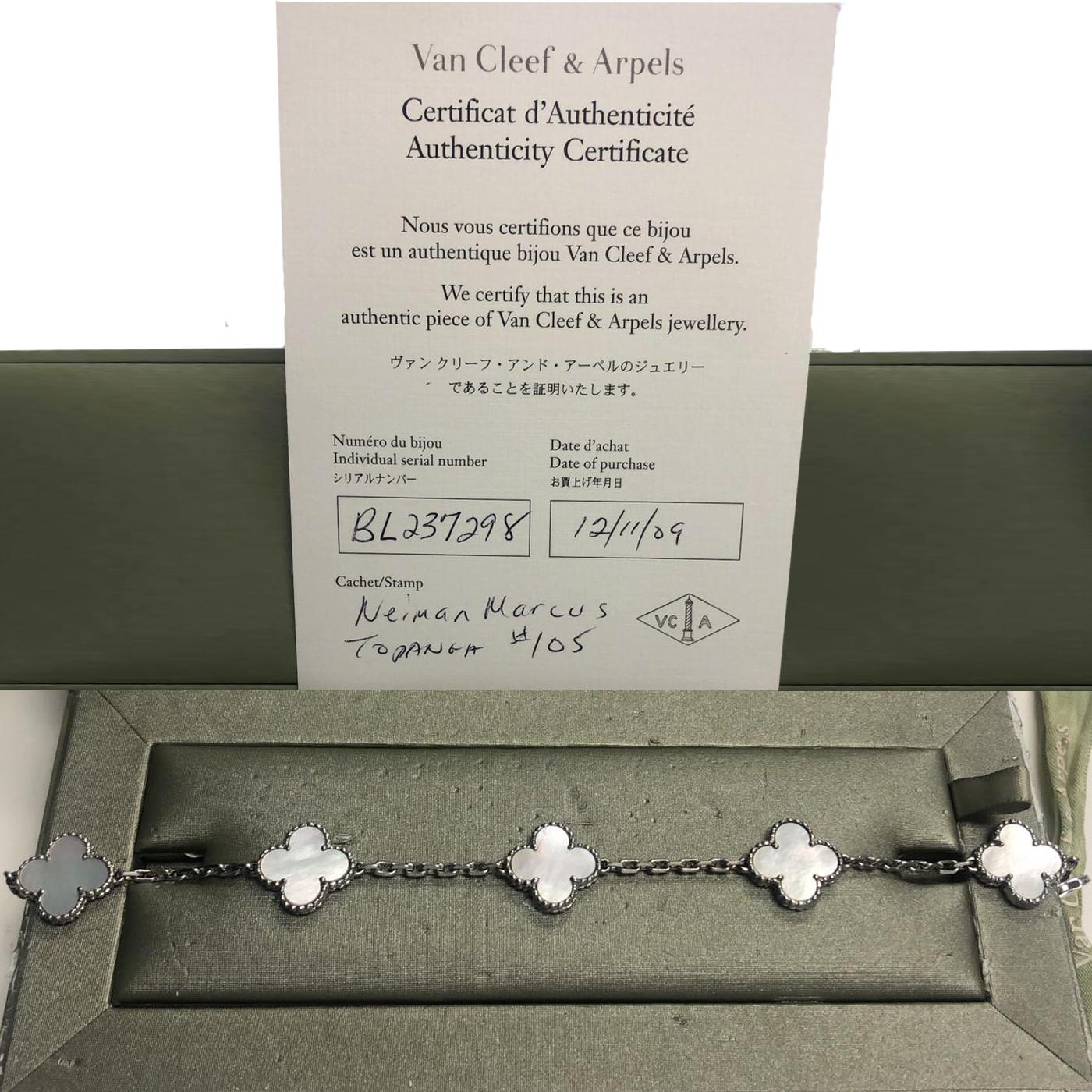 Women's or Men's Van Cleef & Arpels Vintage Alhambra White Gold 5 Motifs Pearl Crystal Bracelet