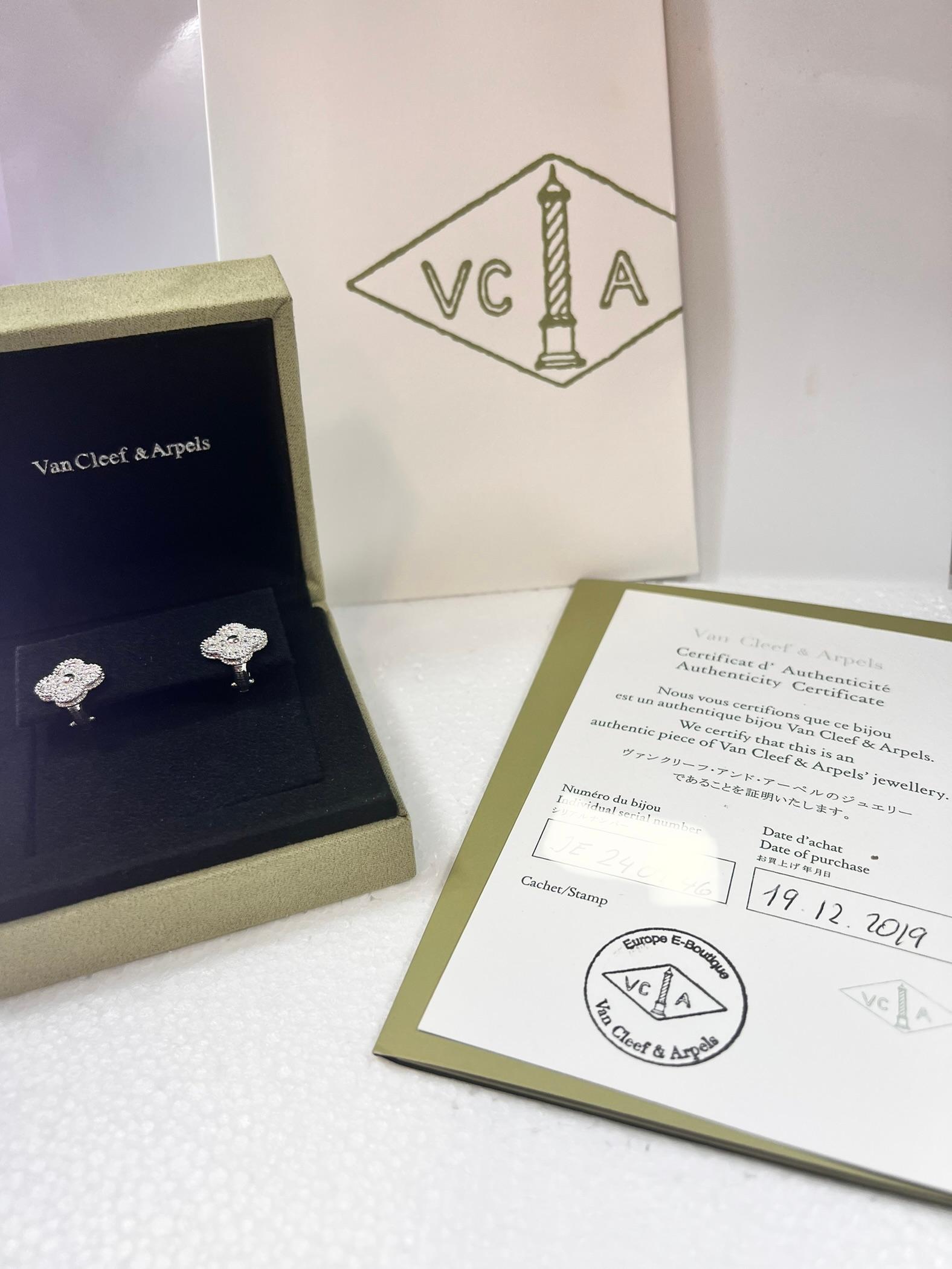 Brilliant Cut Van Cleef & Arpels Vintage Alhambra White Gold and Diamonds Earrings