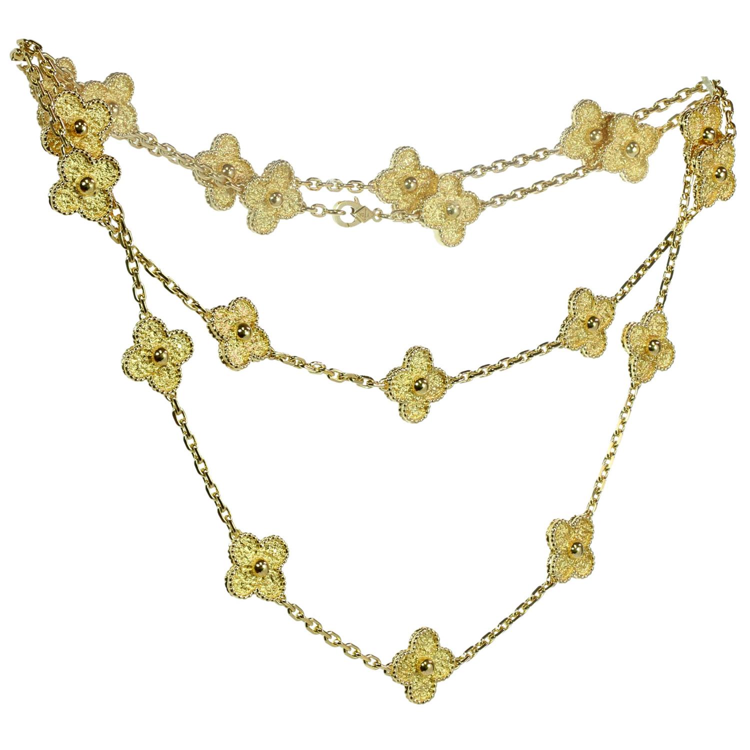 Van Cleef & Arpels Vintage Alhambra Gelbgold lange Halskette mit 20 Motiven 3