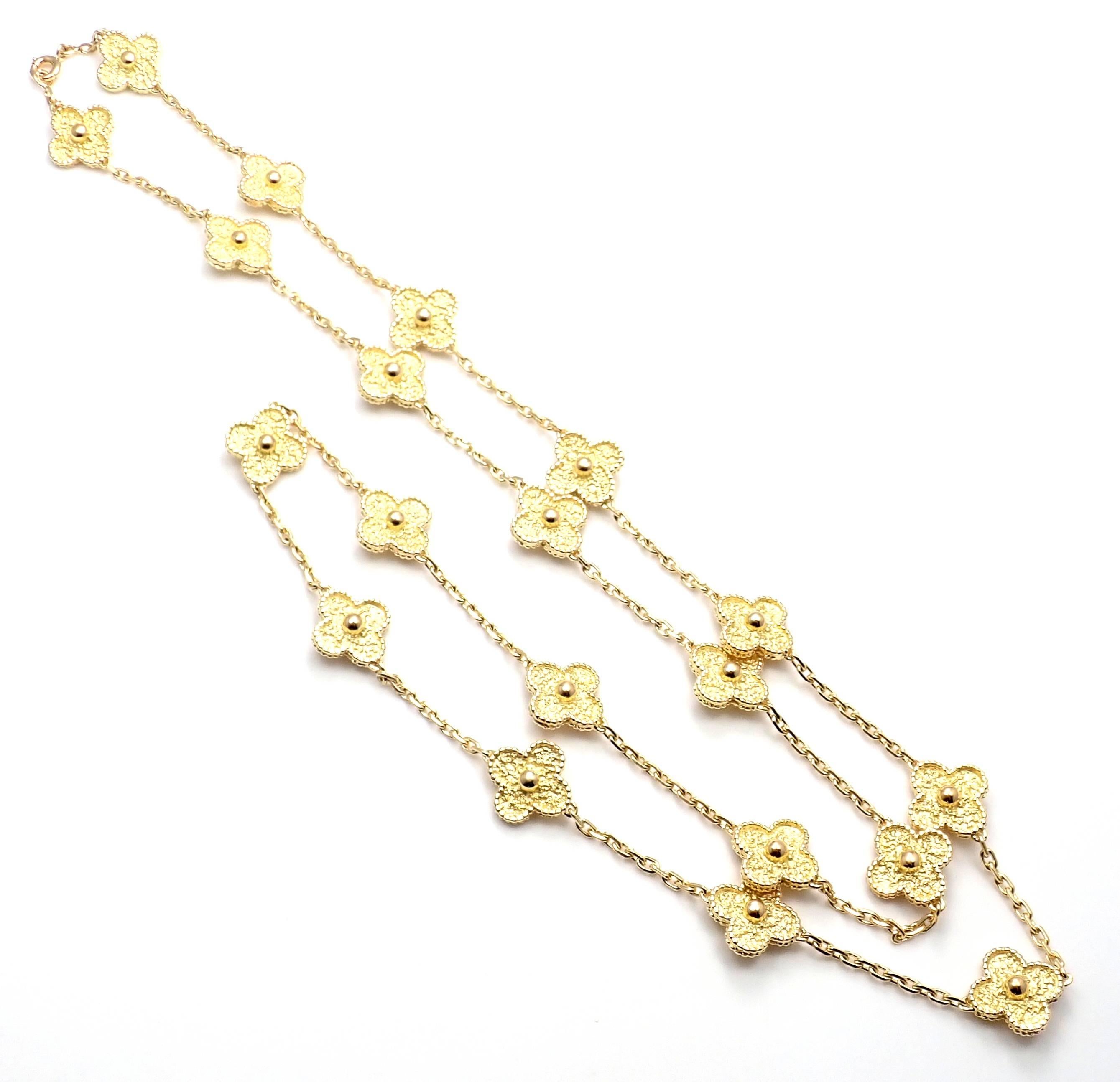 Van Cleef & Arpels Vintage Alhambra Yellow Gold 20 Motif Necklace In New Condition In Holland, PA