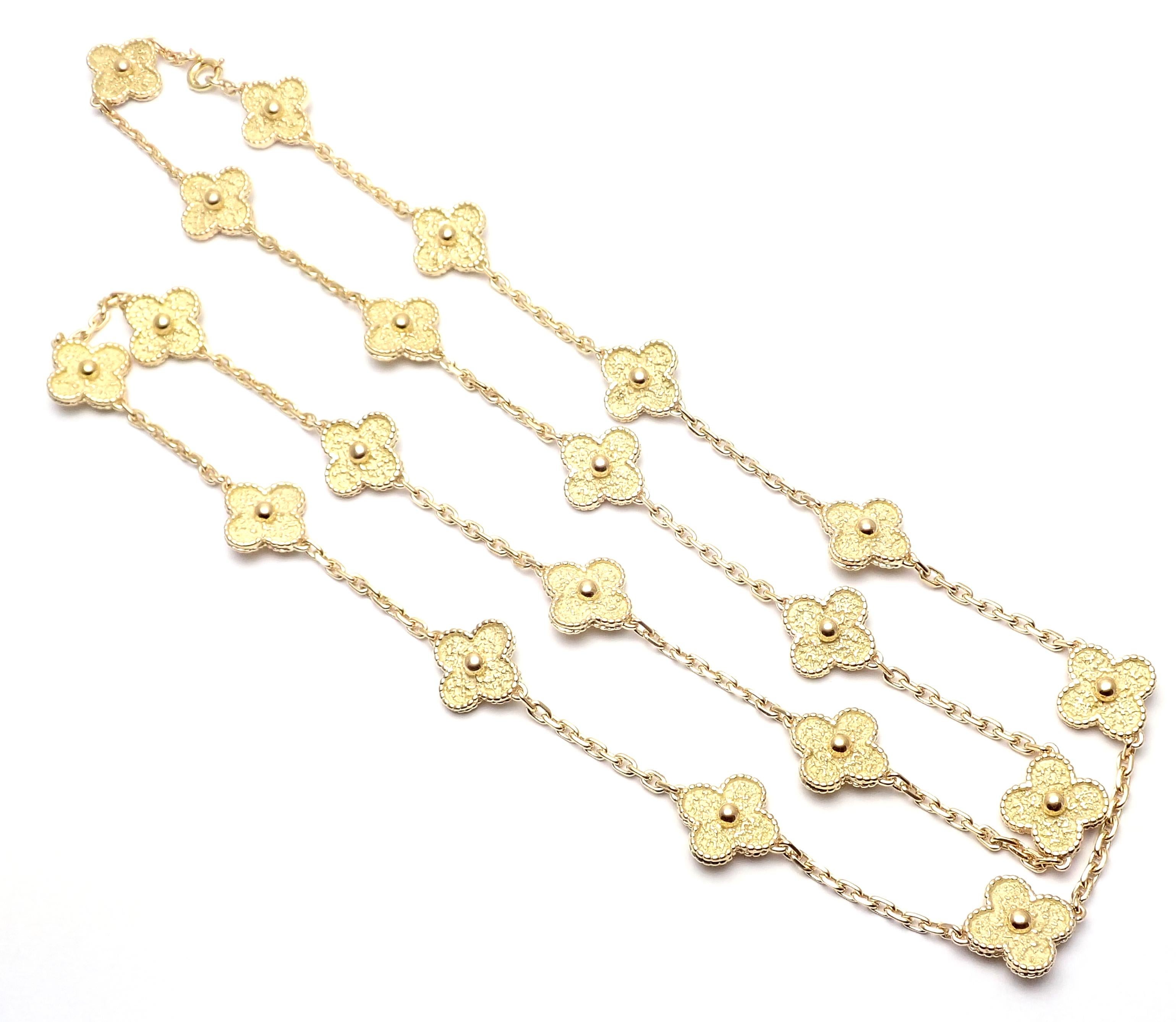 Van Cleef & Arpels Vintage Alhambra Yellow Gold 20 Motif Necklace In Excellent Condition In Holland, PA