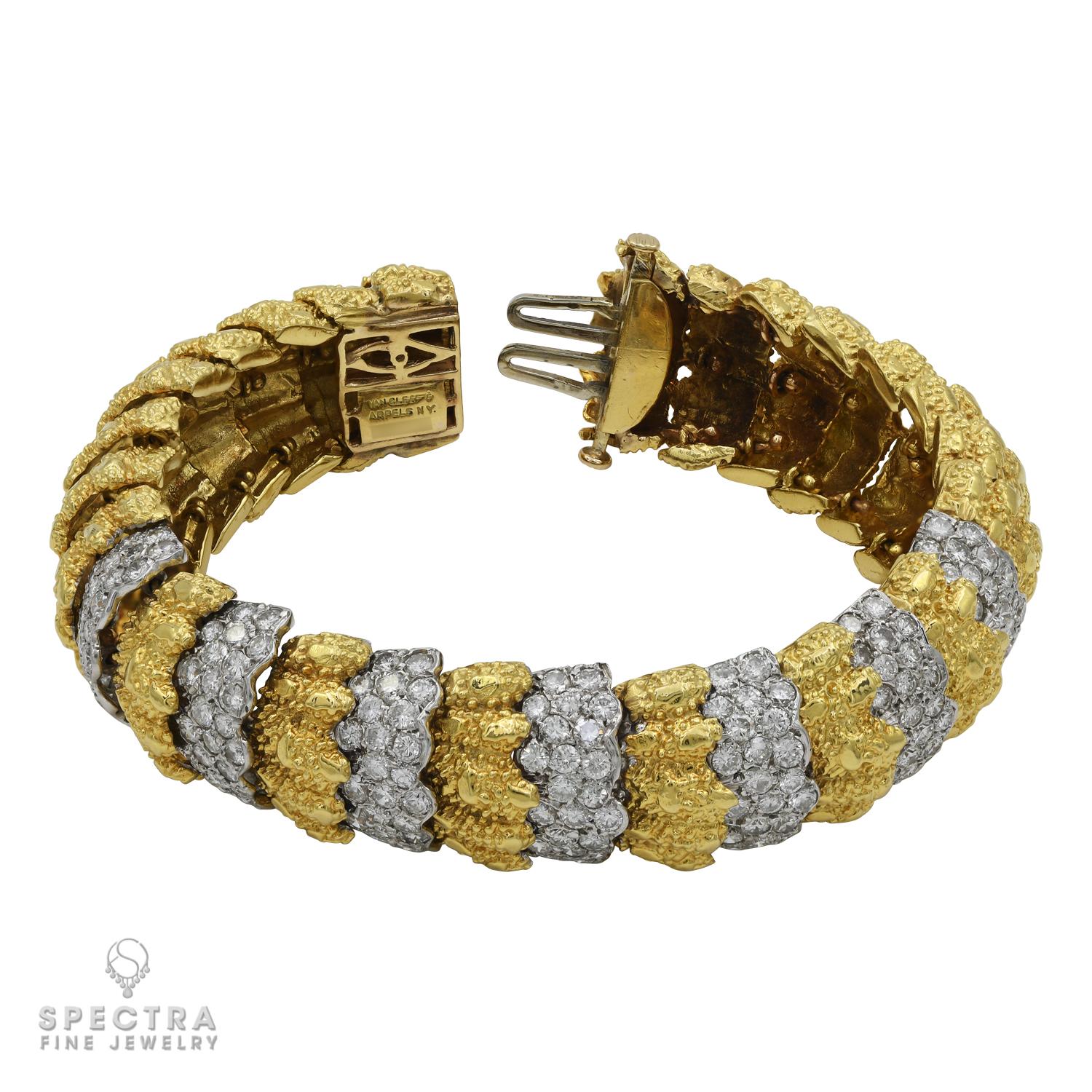 Van Cleef and Arpels Vintage Articulated Scale Bracelet, circa 1960s