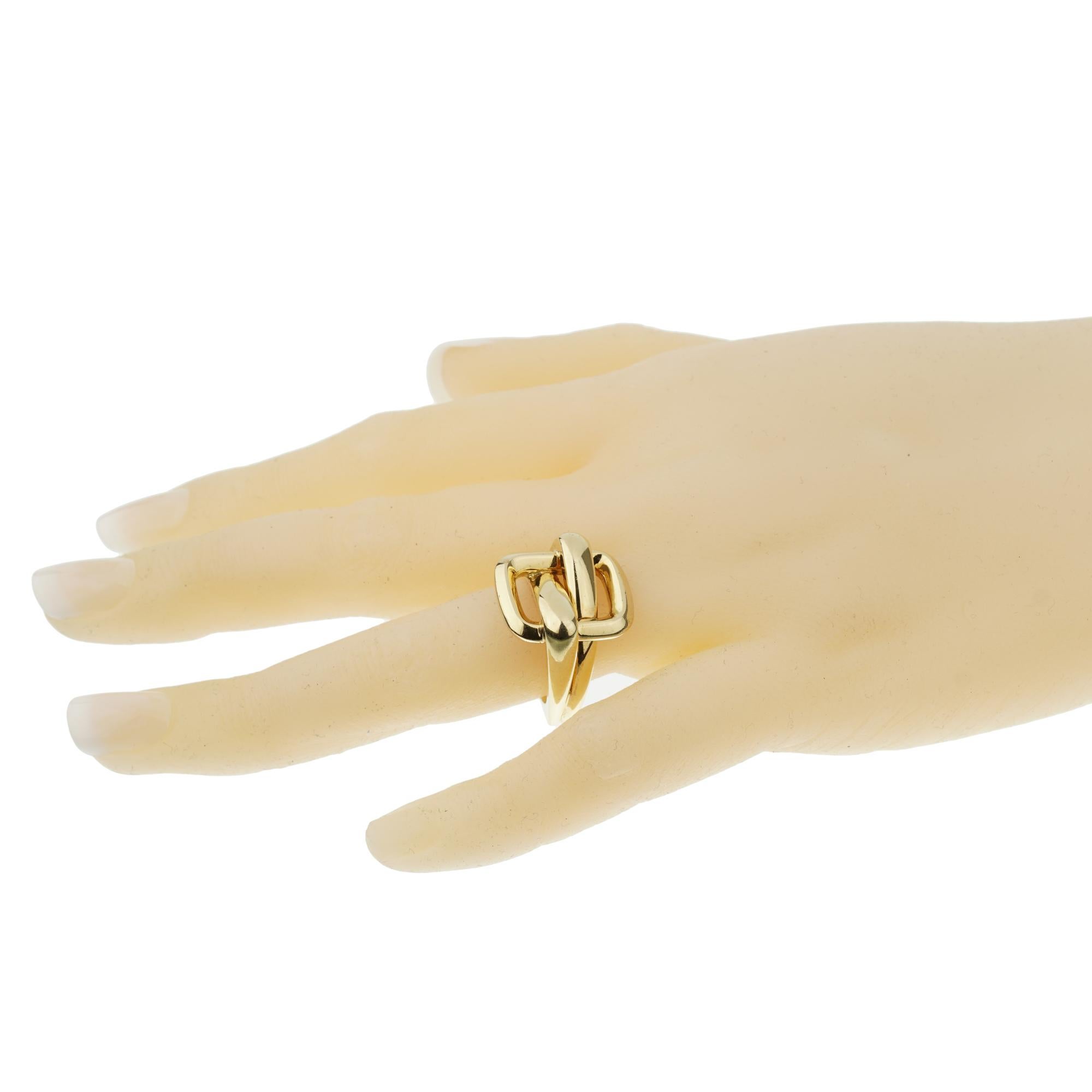 Women's or Men's Van Cleef & Arpels Vintage Bypass Yellow Gold Ring