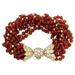 Van Cleef & Arpels Pulsera vintage de cornalina, diamantes y cuentas de oro Circa 1970