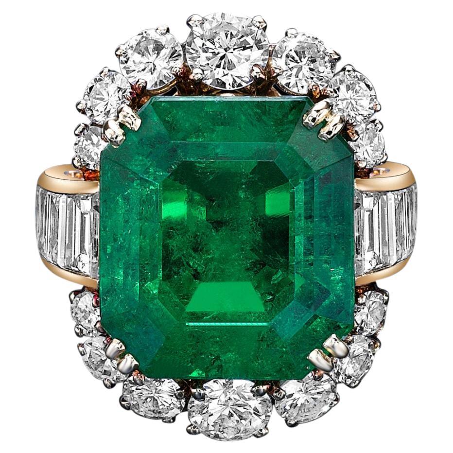 Discover the classic allure of a 1960s original Colombian Emerald Ring by Van Cleef & Arpels. This antique work of art features a magnificent 16 carat Colombian emerald set in an exquisite emerald-cut, mined in fabled Colombia.

Enriched with round