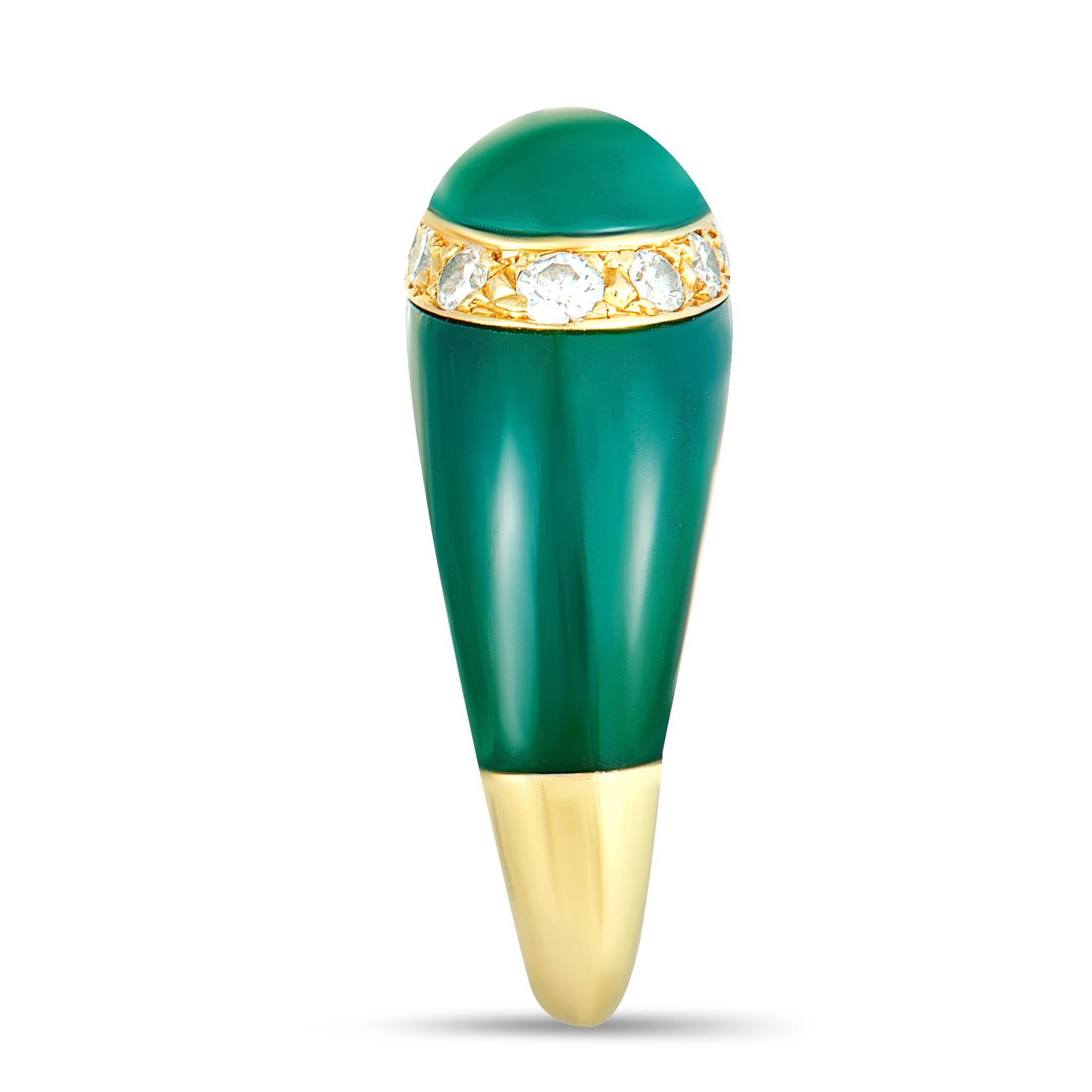 Van Cleef & Arpels Vintage Diamond and Chrysoprase Yellow Gold Bombe Ring In Excellent Condition In Southampton, PA