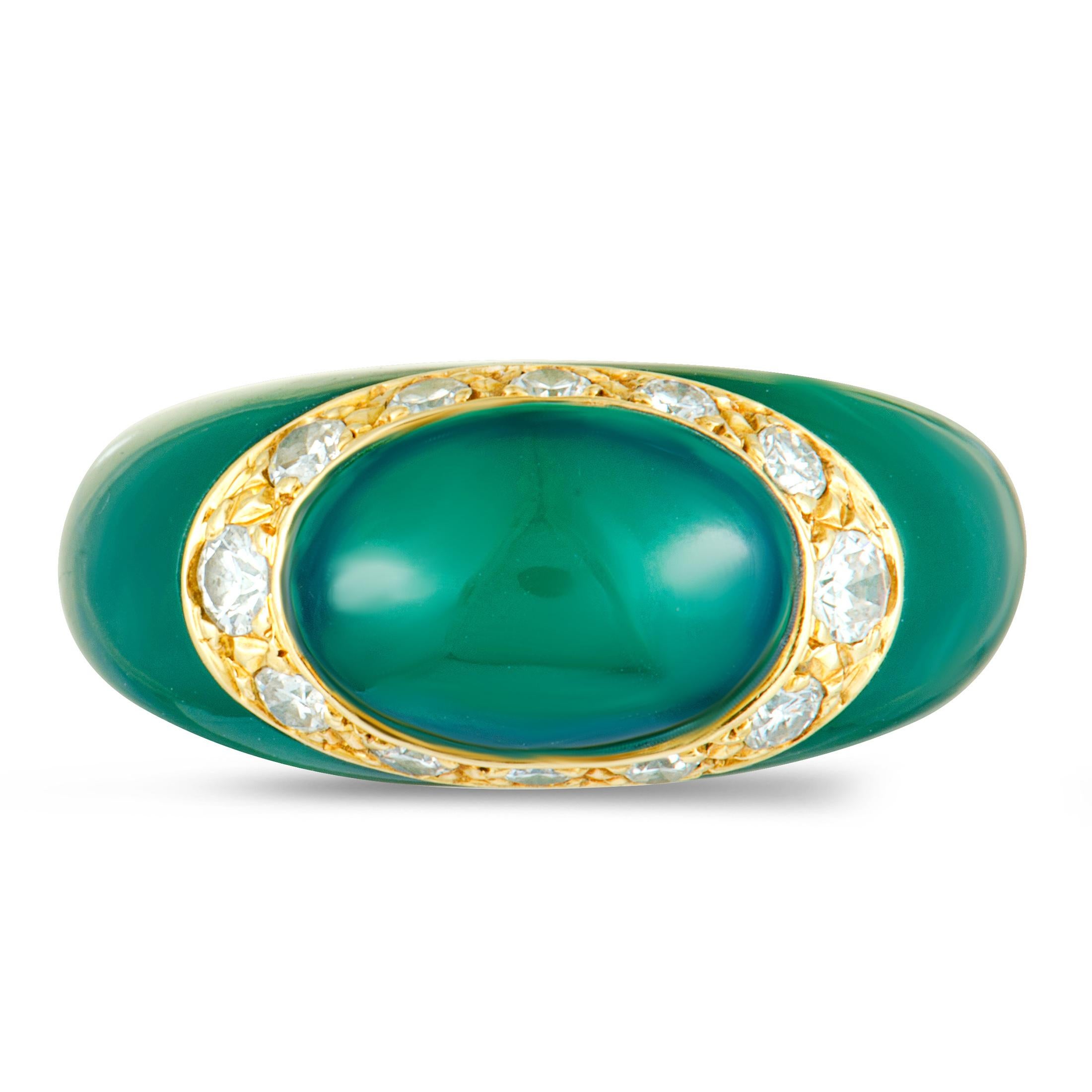 Van Cleef & Arpels Vintage Diamond and Chrysoprase Yellow Gold Bombe Ring 1