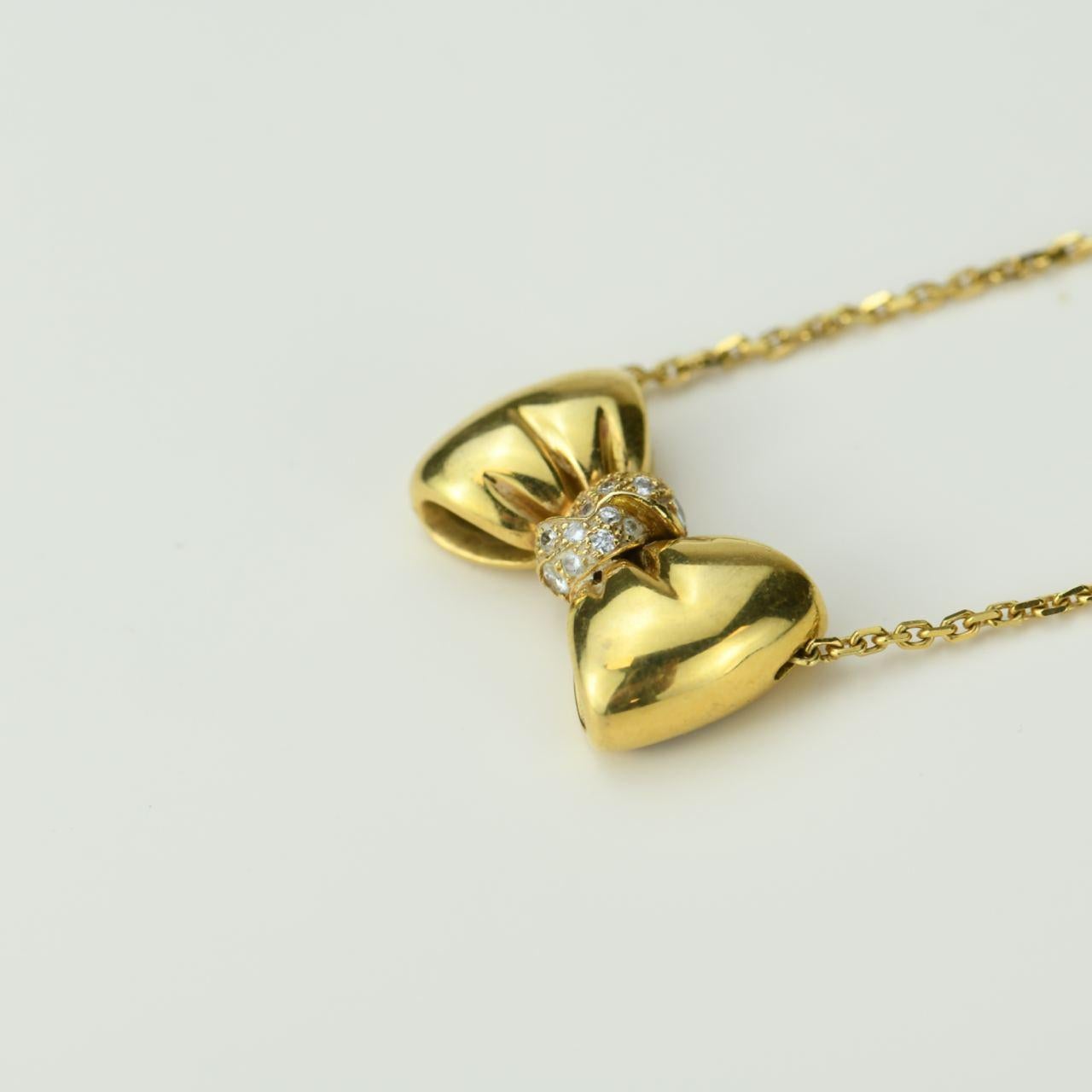 Van Cleef & Arpels Vintage Diamond Bow Yellow Gold Pendant 2