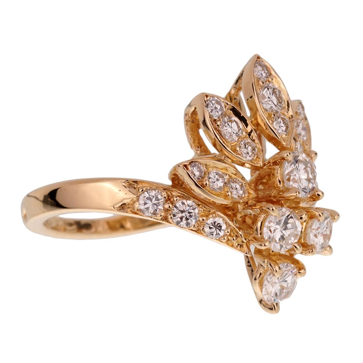 Round Cut Van Cleef & Arpels Vintage Diamond Cocktail Gold Ring