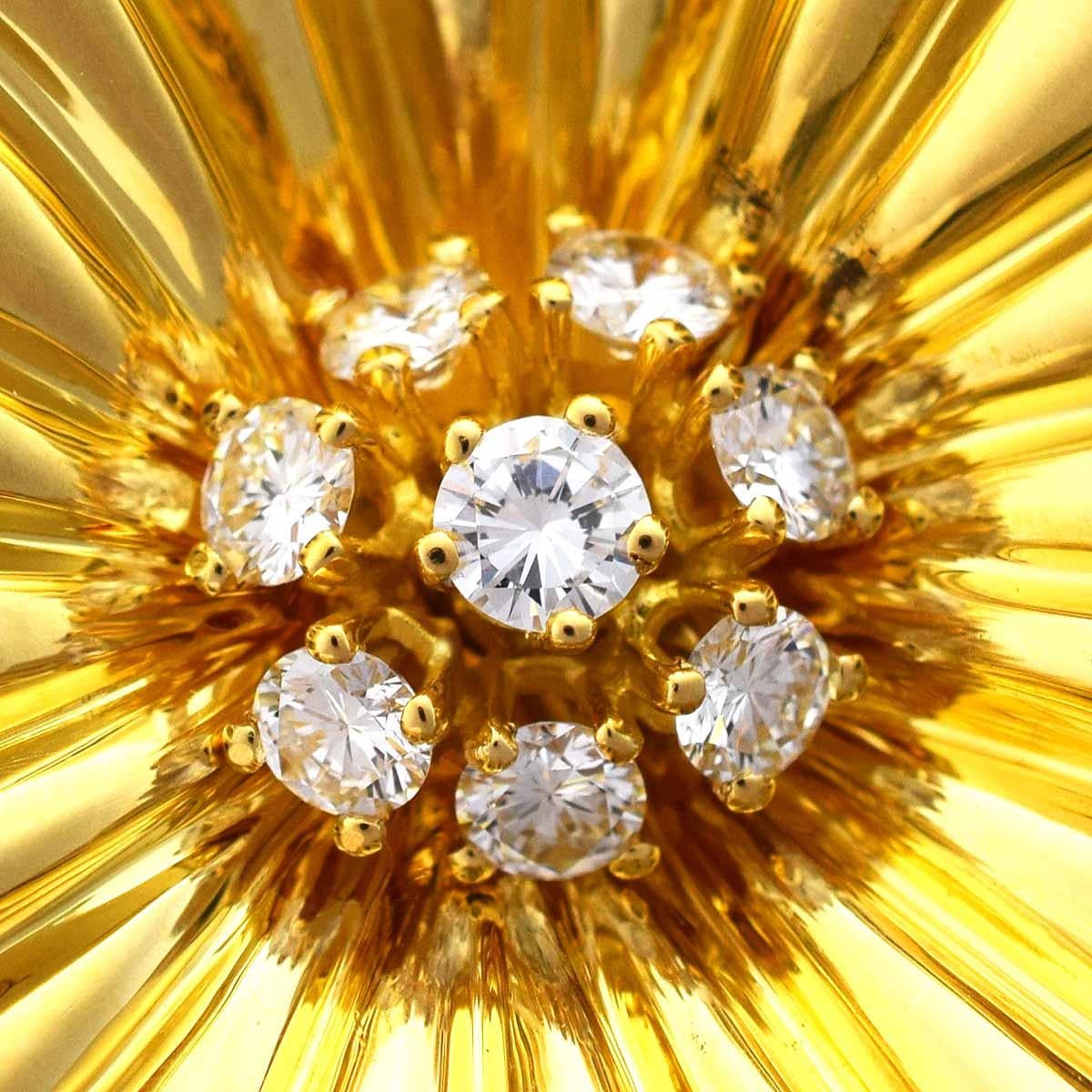Van Cleef & Arpels Vintage Diamond Flower Brooch 18 Karat Yellow and White Gold 1