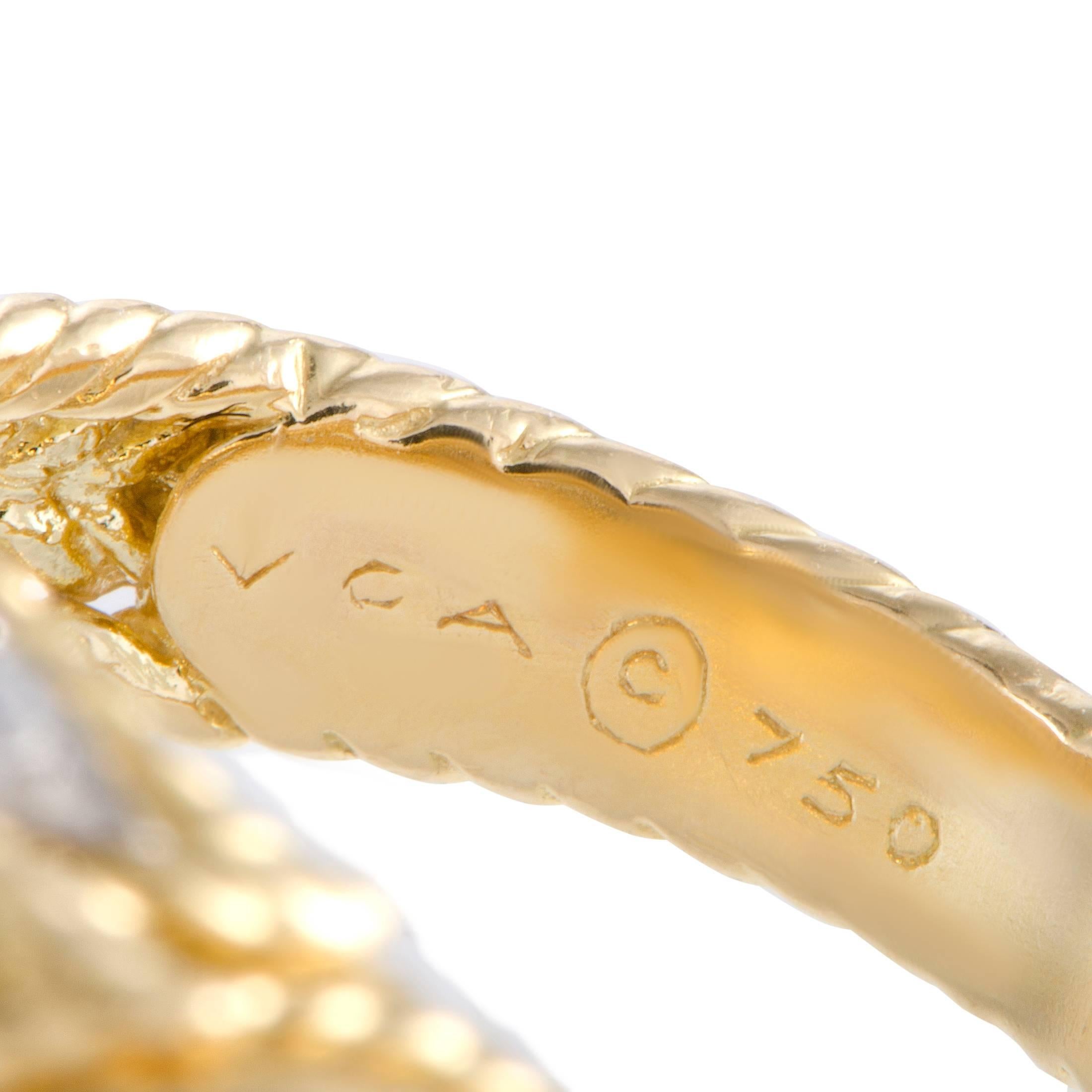 Round Cut Van Cleef & Arpels Vintage Diamond Gold Bombe Ring