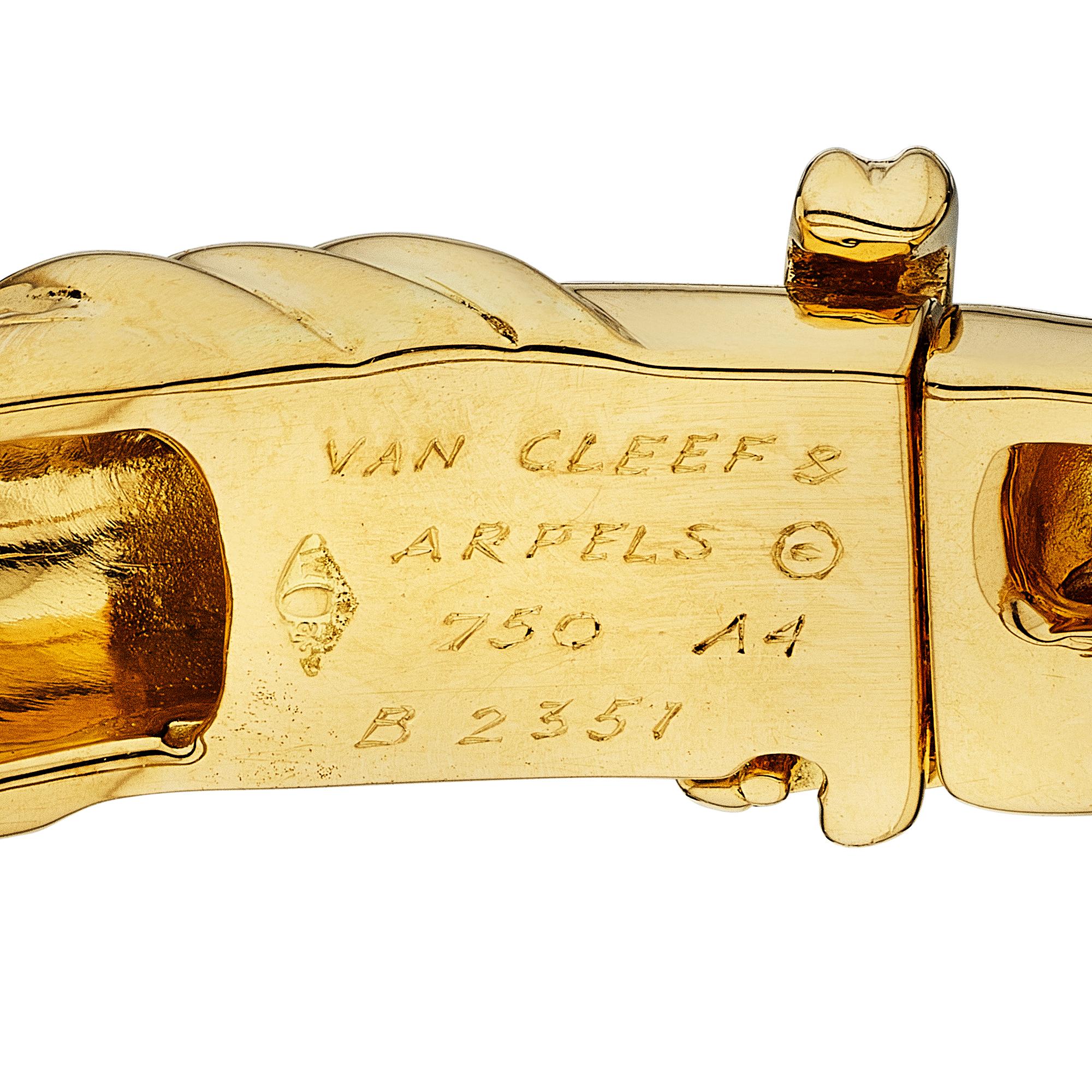 Taille ronde Van Cleef & Arpels Bracelet jonc à charnières vintage en or et diamants en vente