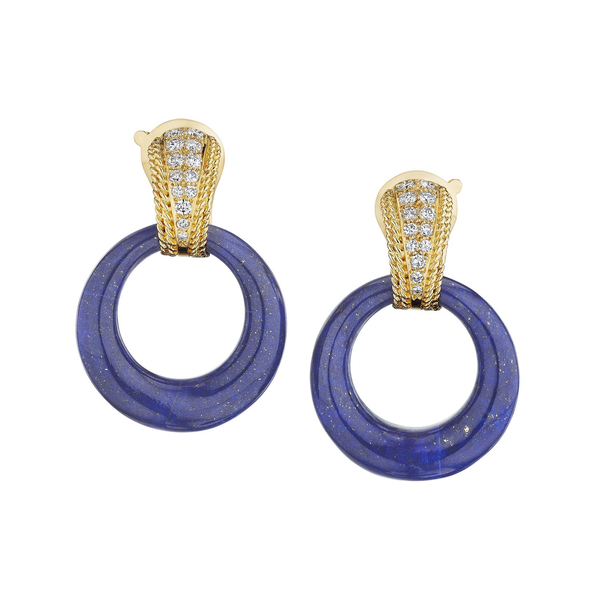 It is said that change is good and you will look strikingly different everyday when wearing these vintage Van Cleef & Apels Paris interchangeable hoop clip earrings!  Start by wearing the 18 yellow gold diamond hoops and switch, according to your