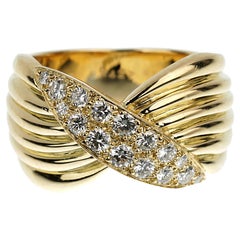 Van Cleef & Arpels Vintage Diamond Yellow Gold Cocktail Ring