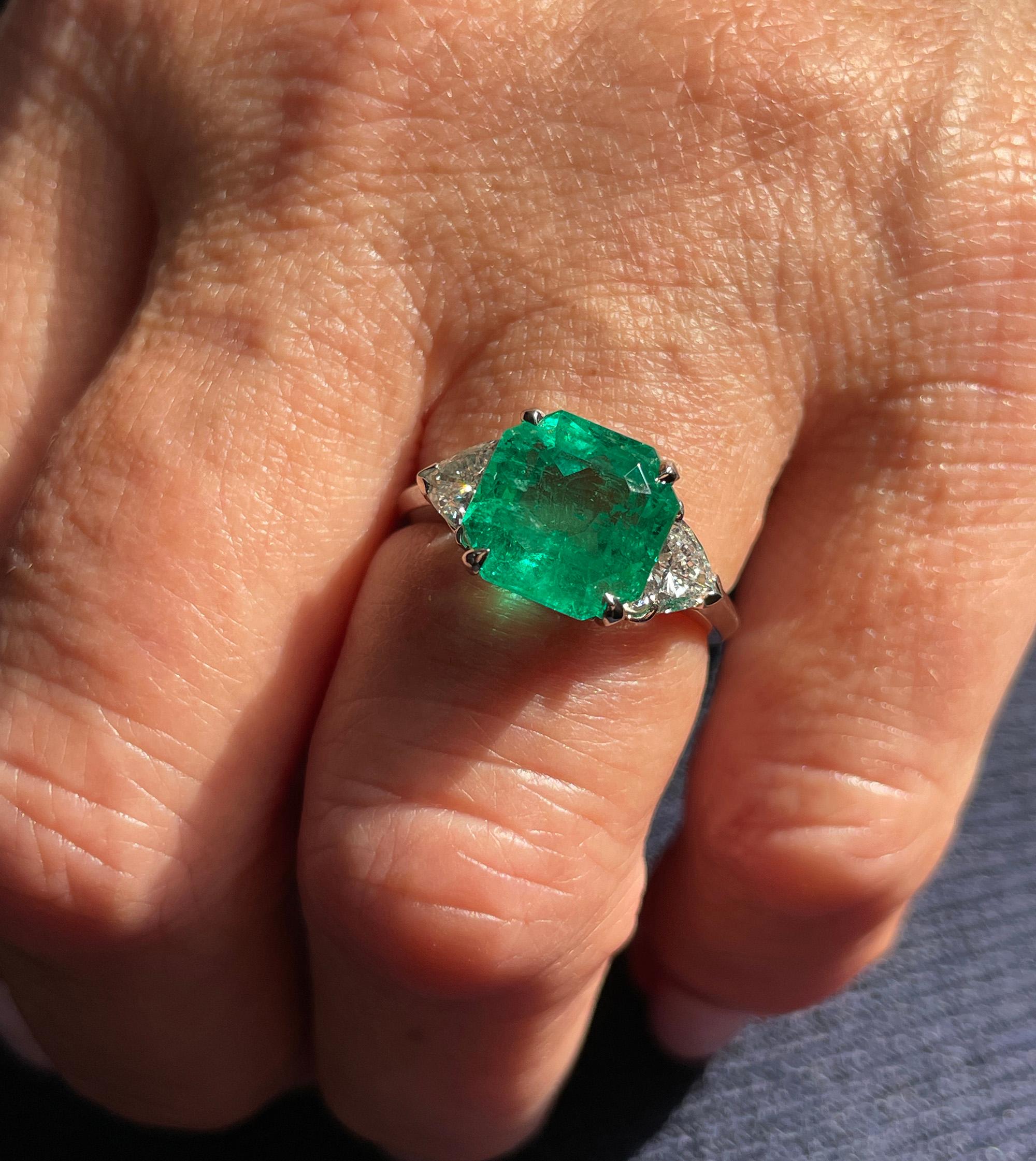 Van Cleef & Arpels Vintage GIA 5.28ct Colombian Emerald & Diamond Platinum Ring  7