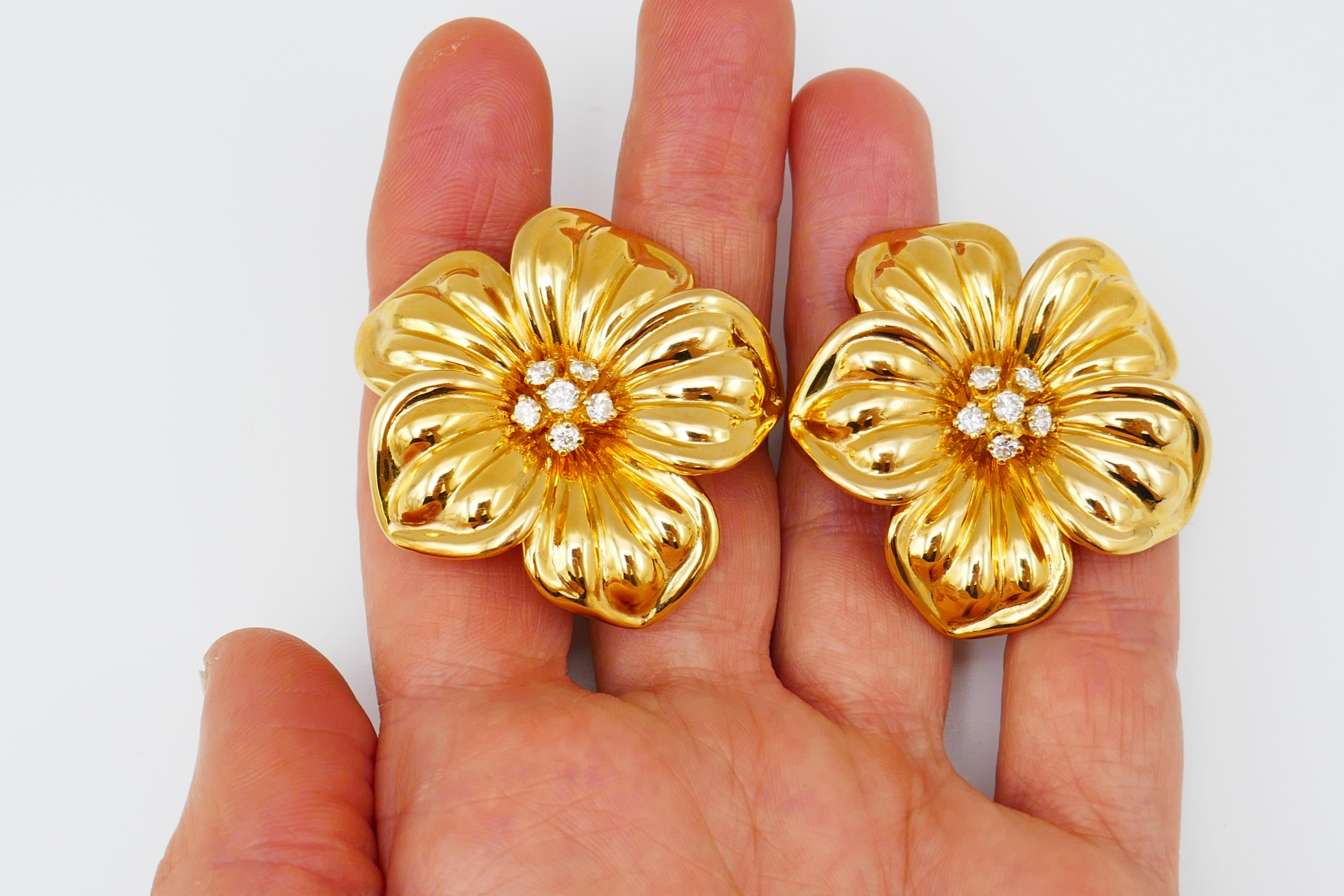 Women's Van Cleef & Arpels Vintage Gold Diamond Magnolia Clip-On Earrings