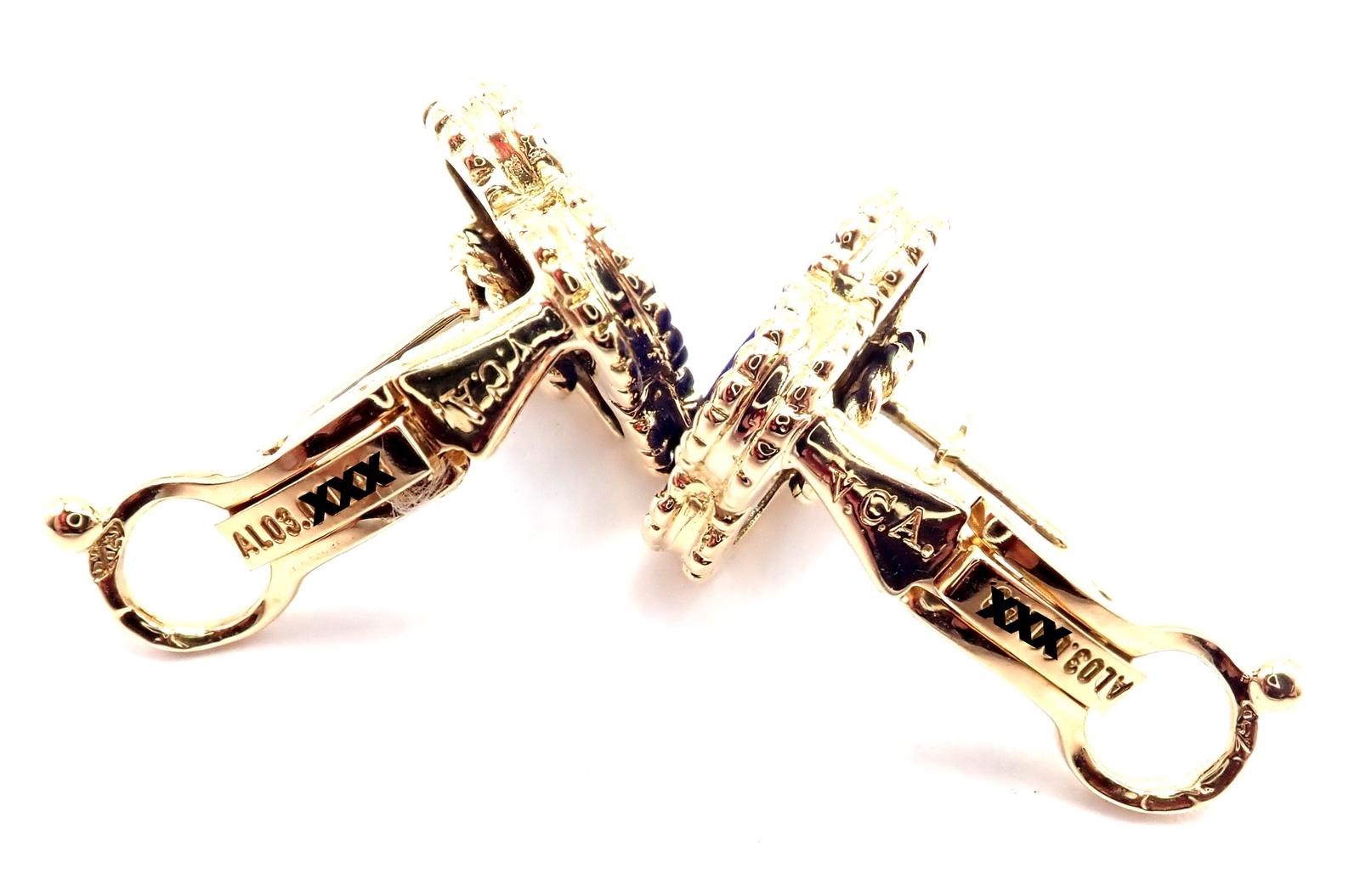 Van Cleef & Arpels Vintage Lapis Lazuli Alhambra Yellow Gold Earrings In Excellent Condition For Sale In Holland, PA
