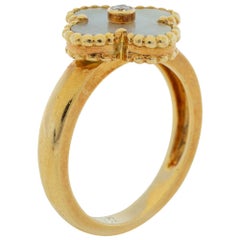 Van Cleef & Arpels, bague vintage en or jaune 18 carats avec nacre et diamants, taille 58