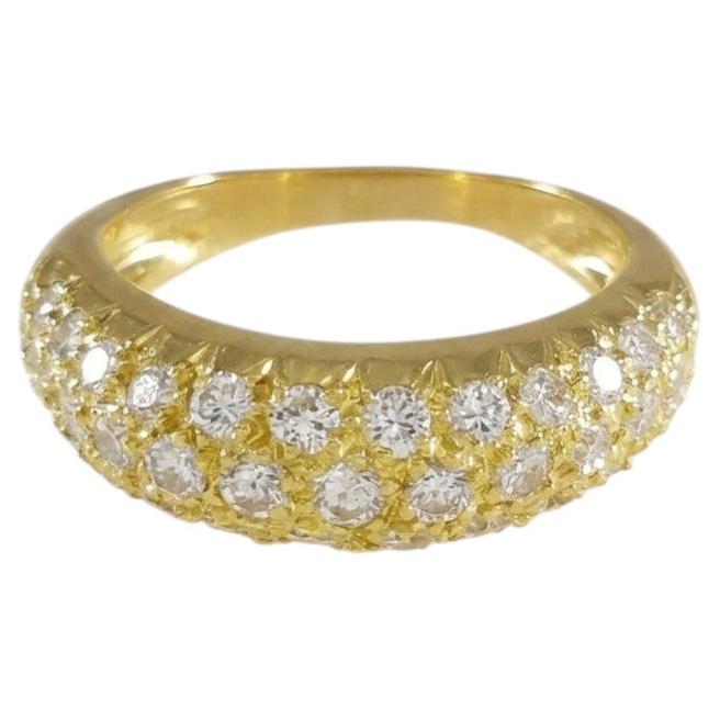 Anillo abovedado Vintage de Van Cleef & Arpels con pavé de diamantes y oro amarillo de 18 quilates en venta