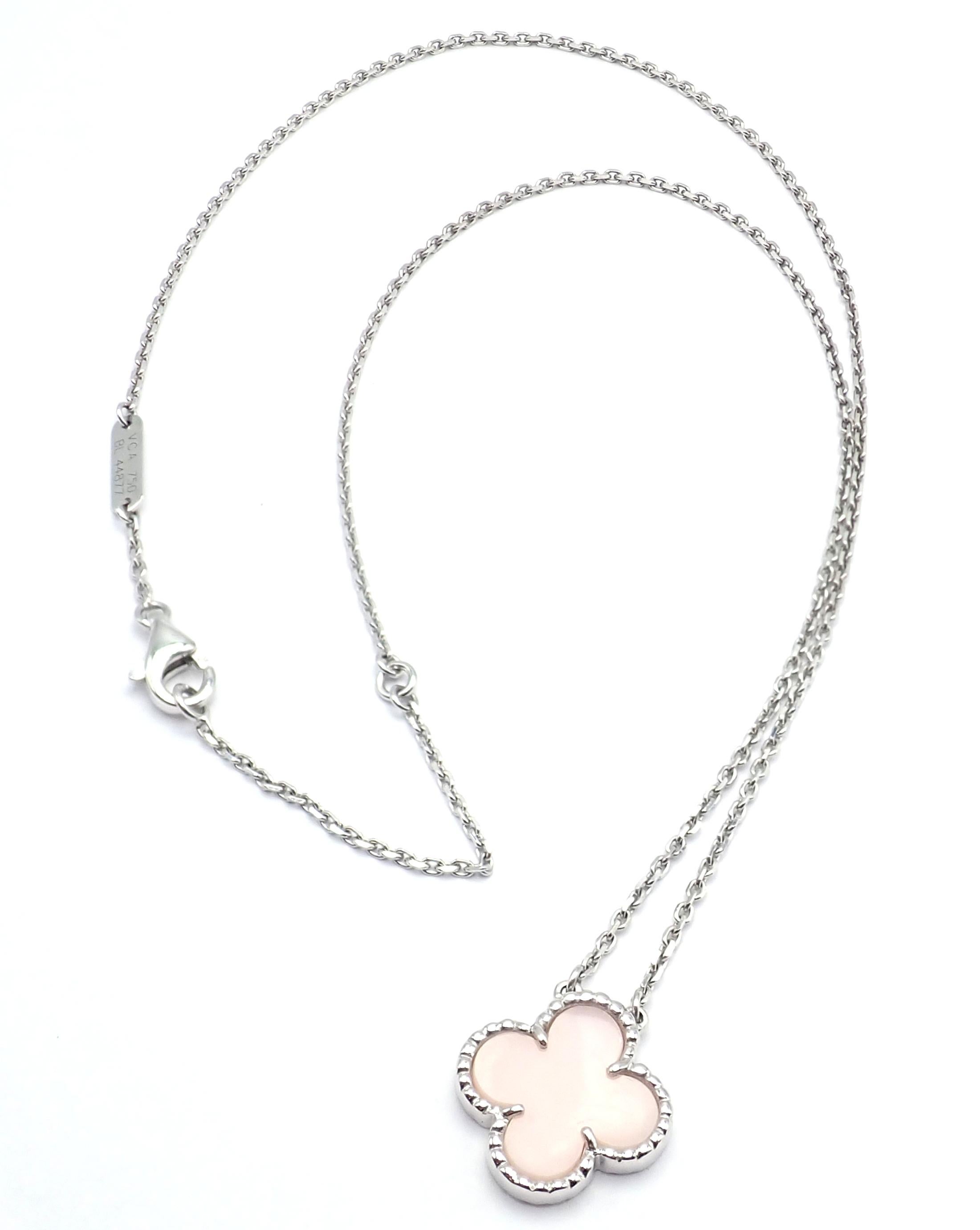 Femenino o masculino Van Cleef & Arpels Collar Colgante Vintage Oro Blanco Ópalo Rosa en venta