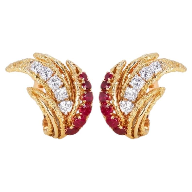 Van Cleef & Arpels Vintage Ruby Diamond 18K Yellow Gold Leaf Clip Earrings