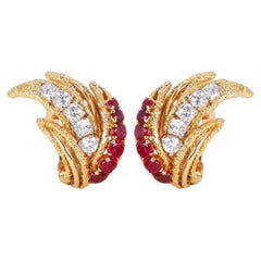 Van Cleef & Arpels Vintage Ruby Diamond 18K Yellow Gold Leaf Clip Earrings